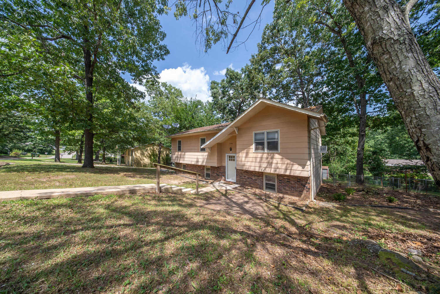 2508 Ginger Drive Property Photo 3