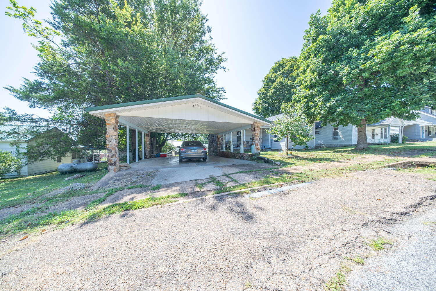 213 Arch Street Property Photo 7