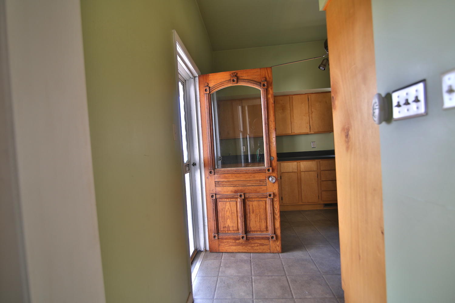 213 Arch Street Property Photo 21