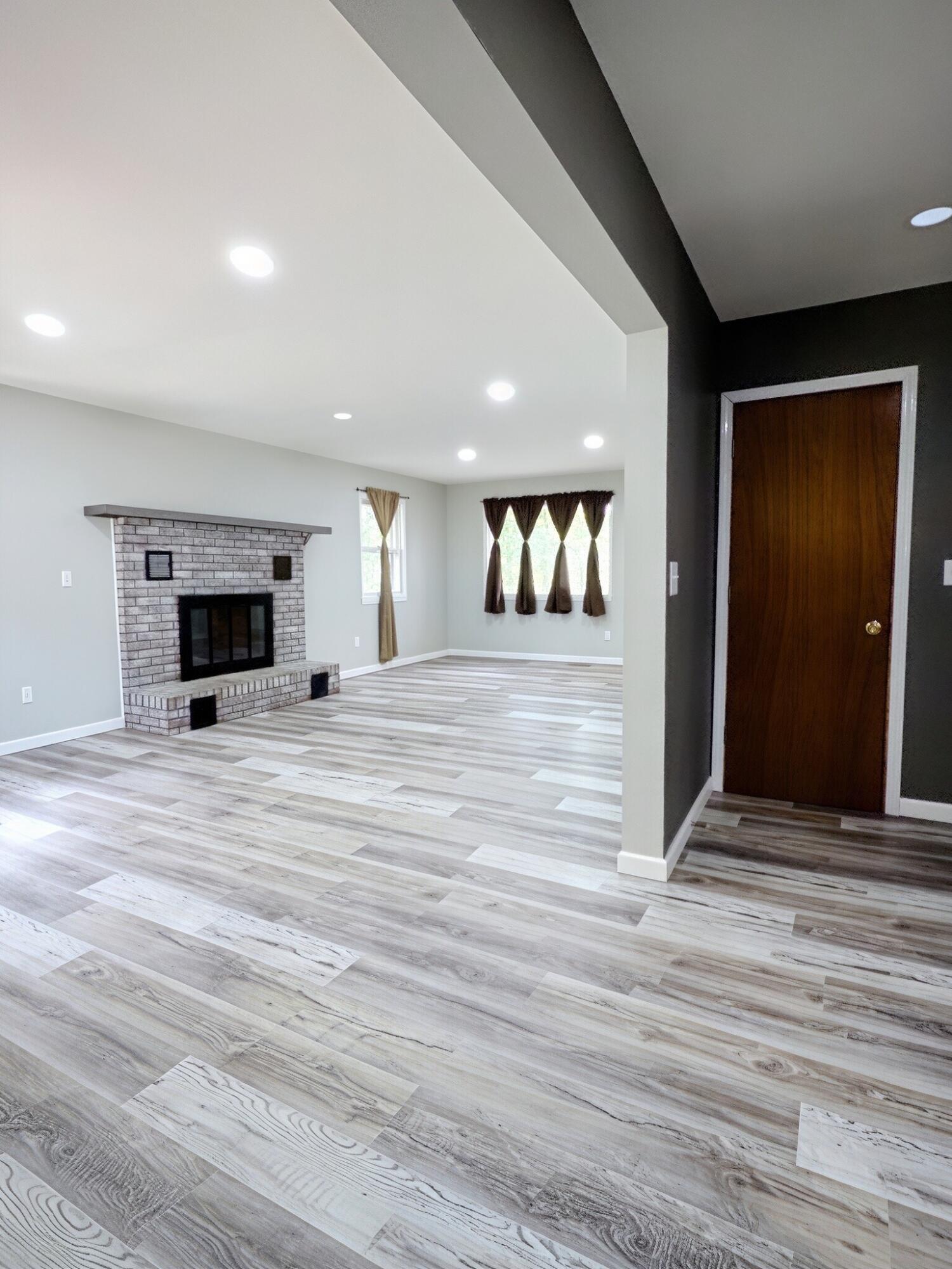 1643 Highway 160 Property Photo 11