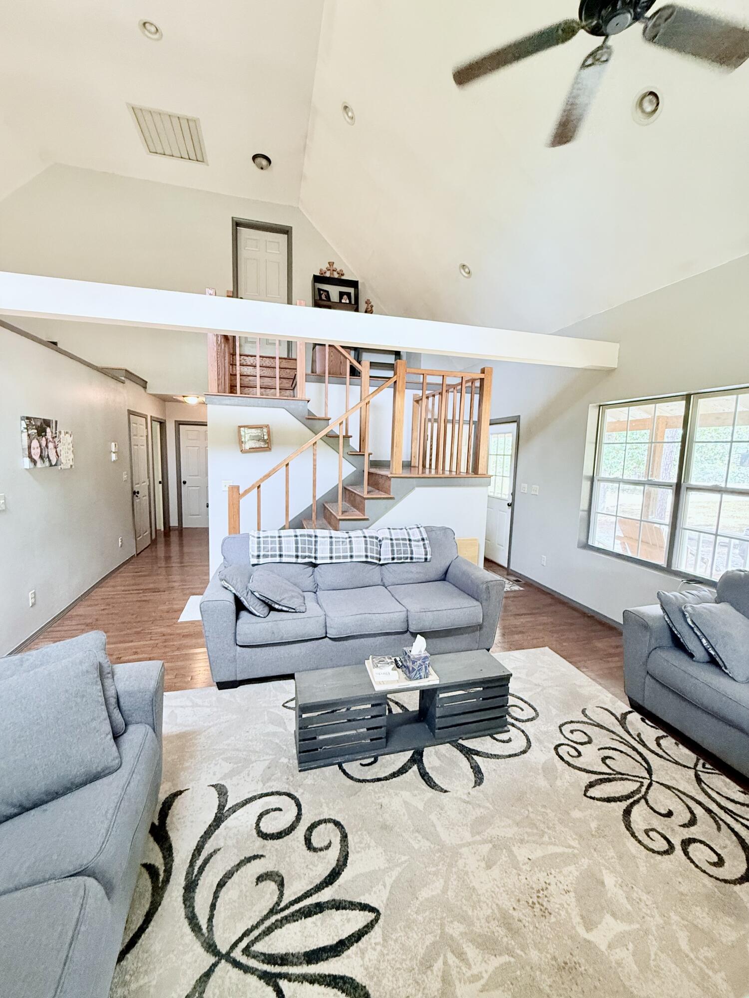 8083 Illinois Road Property Photo 5