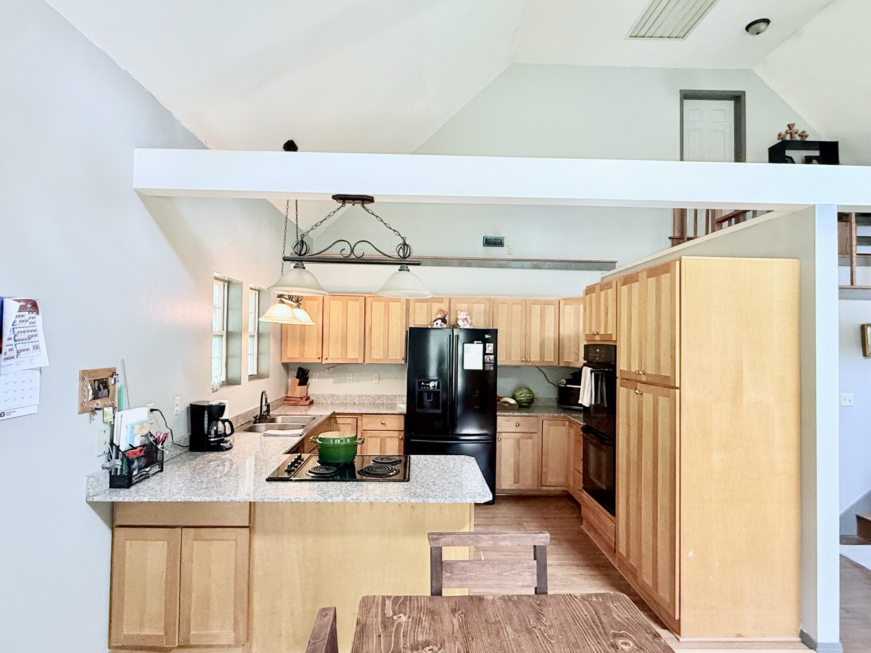 8083 Illinois Road Property Photo 11