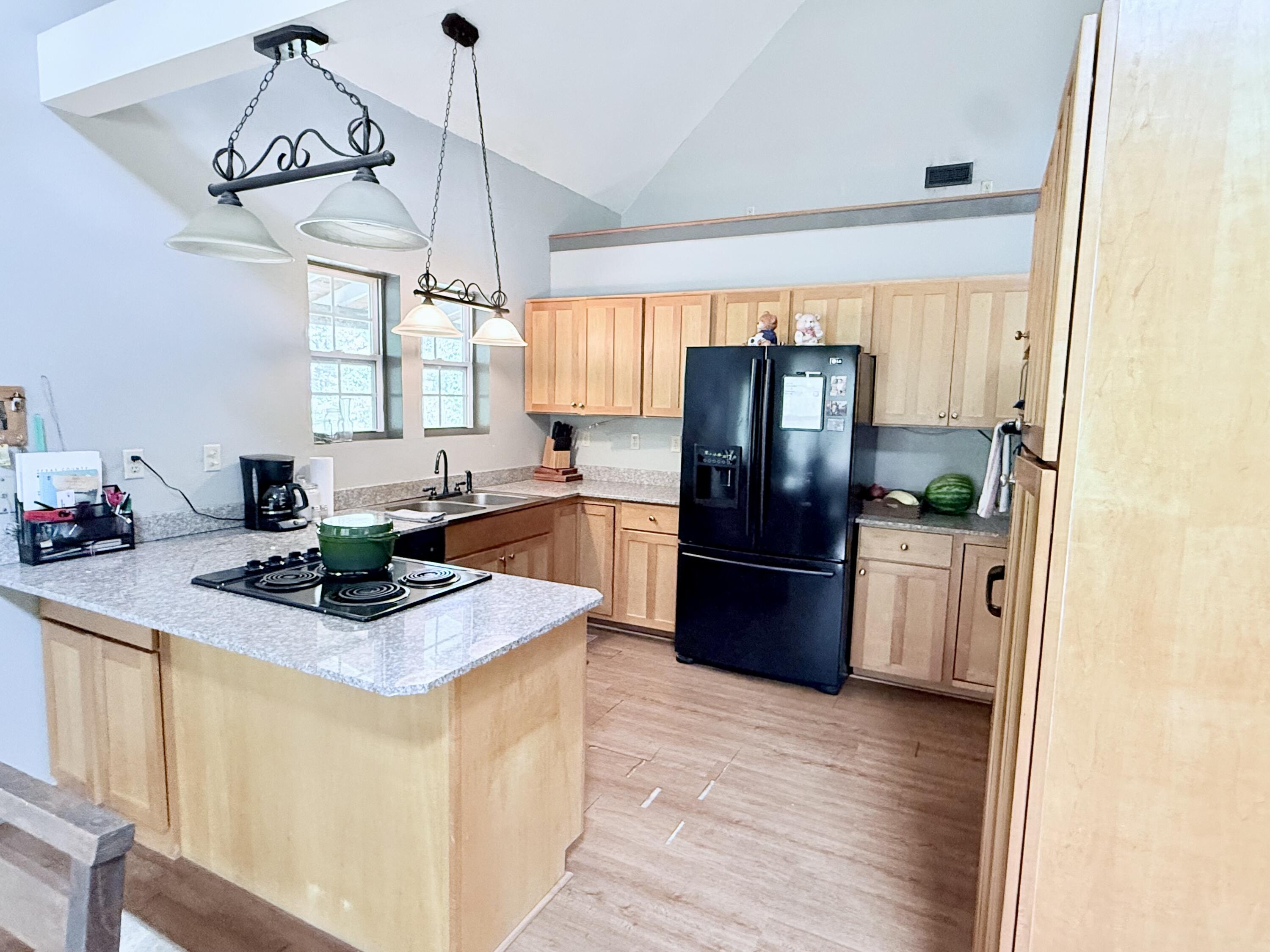 8083 Illinois Road Property Photo 12