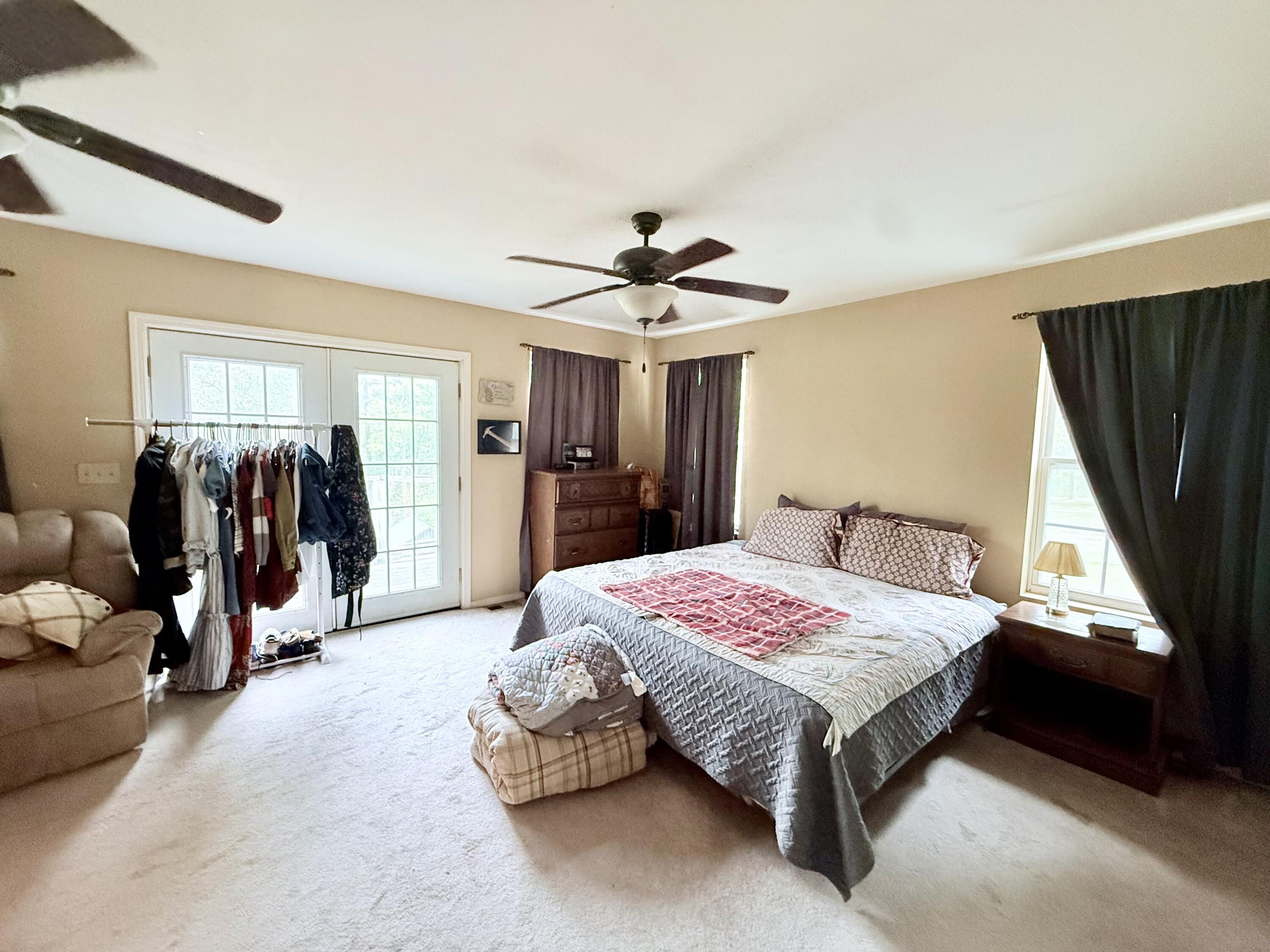 8083 Illinois Road Property Photo 17