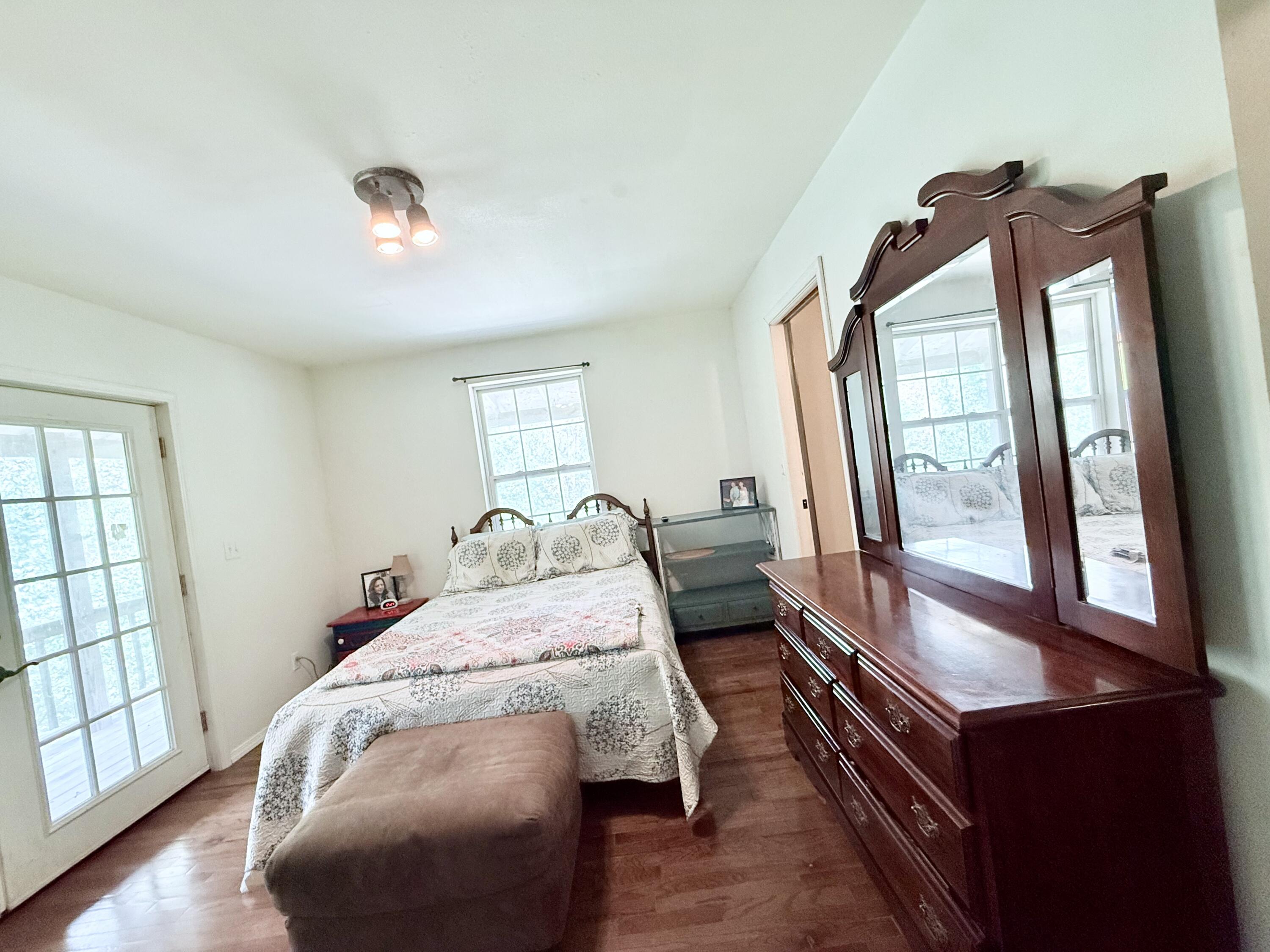 8083 Illinois Road Property Photo 27