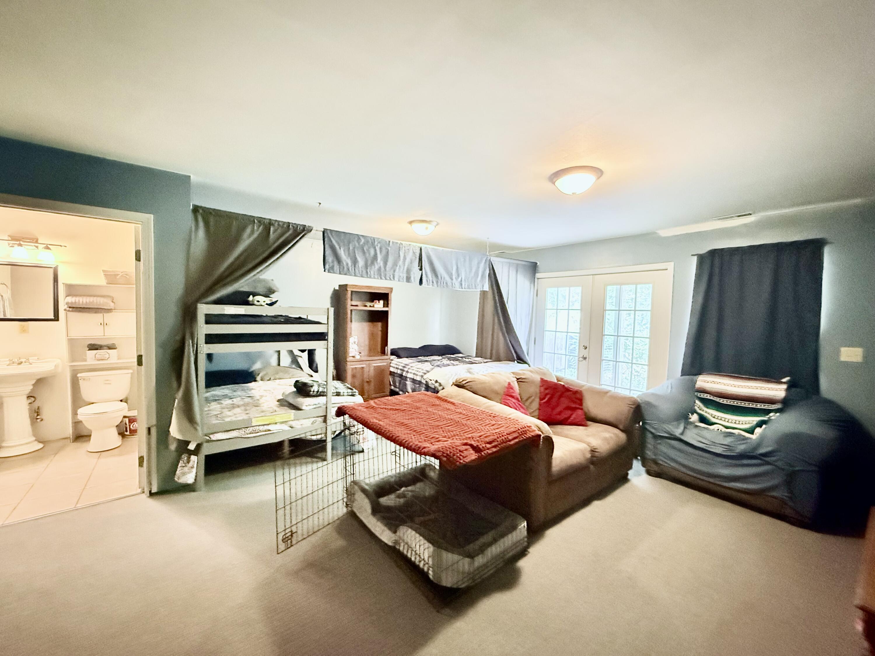 8083 Illinois Road Property Photo 31