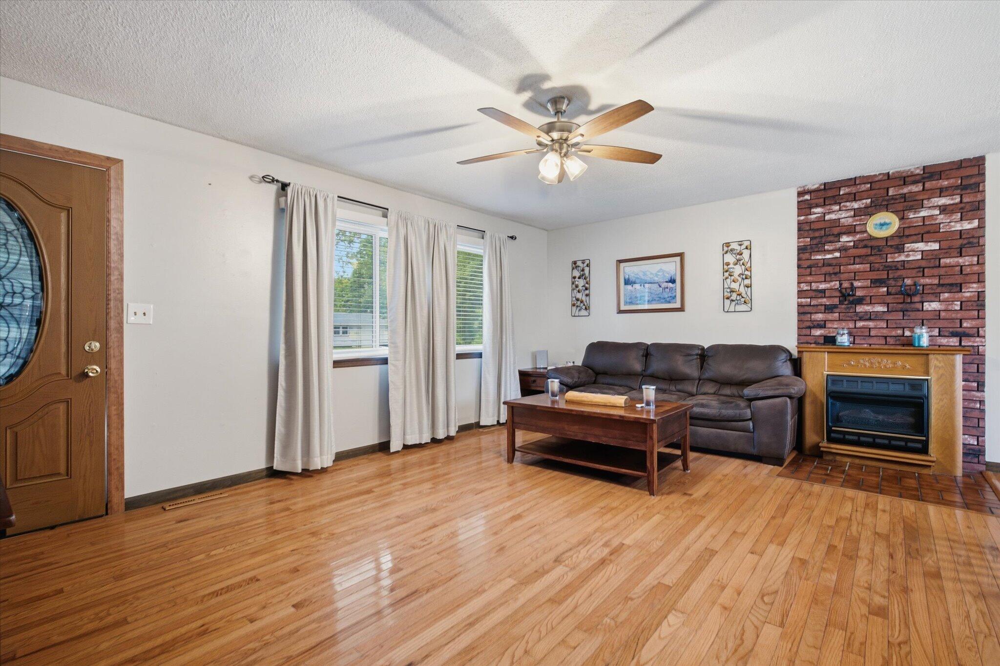 128 Wilson Way Property Photo 5