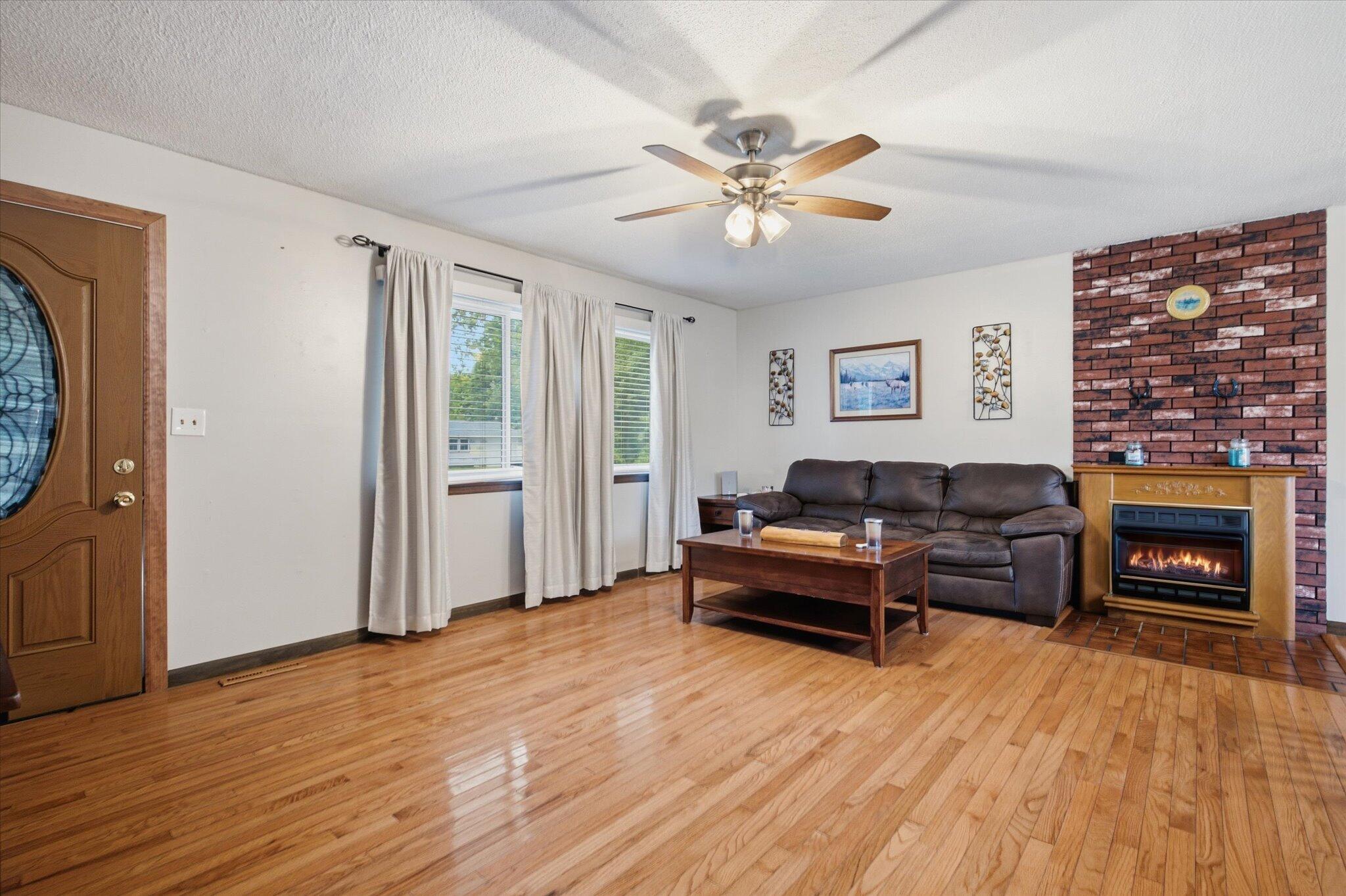 128 Wilson Way Property Photo 6