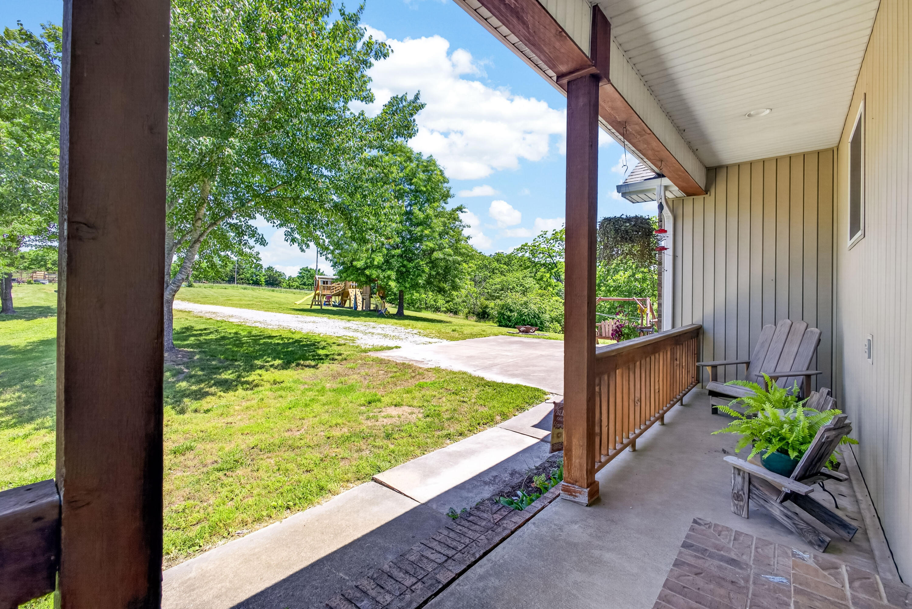 1424 Chadwick Road Property Photo 4