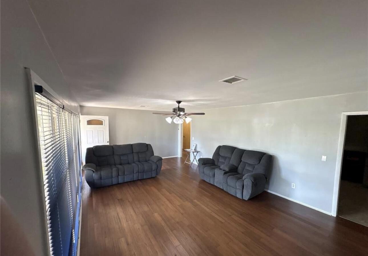 1020 Walnut Street Property Photo 5