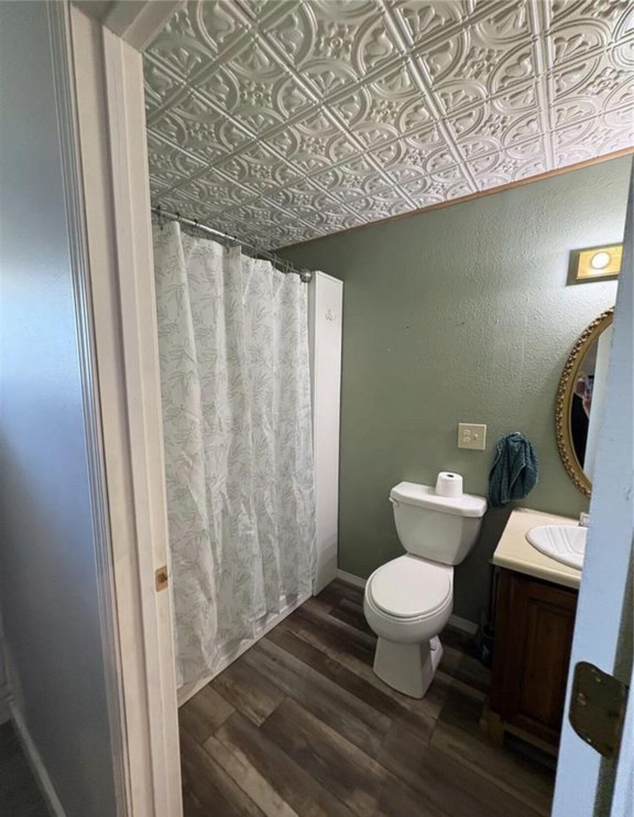 1020 Walnut Street Property Photo 9