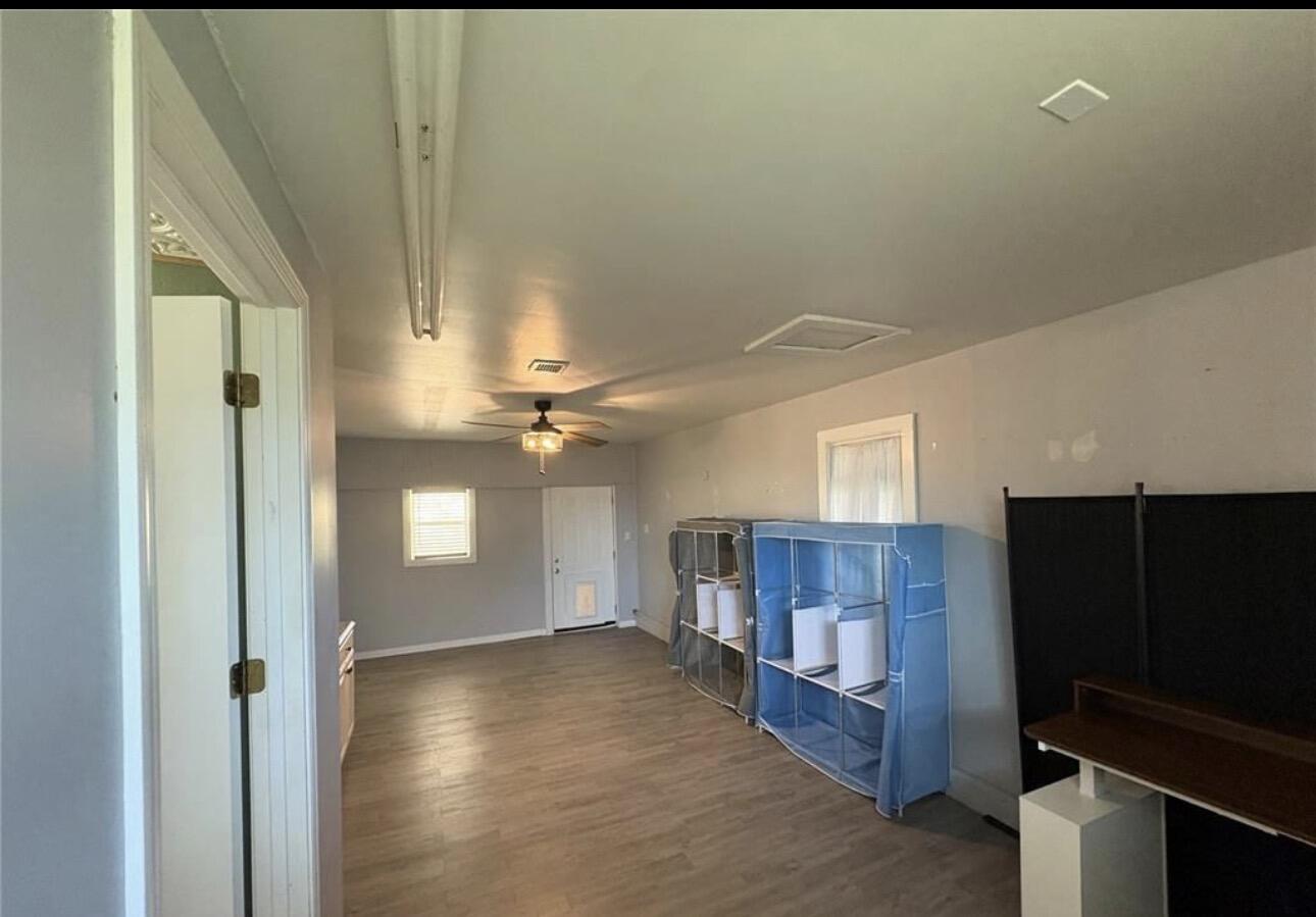 1020 Walnut Street Property Photo 11