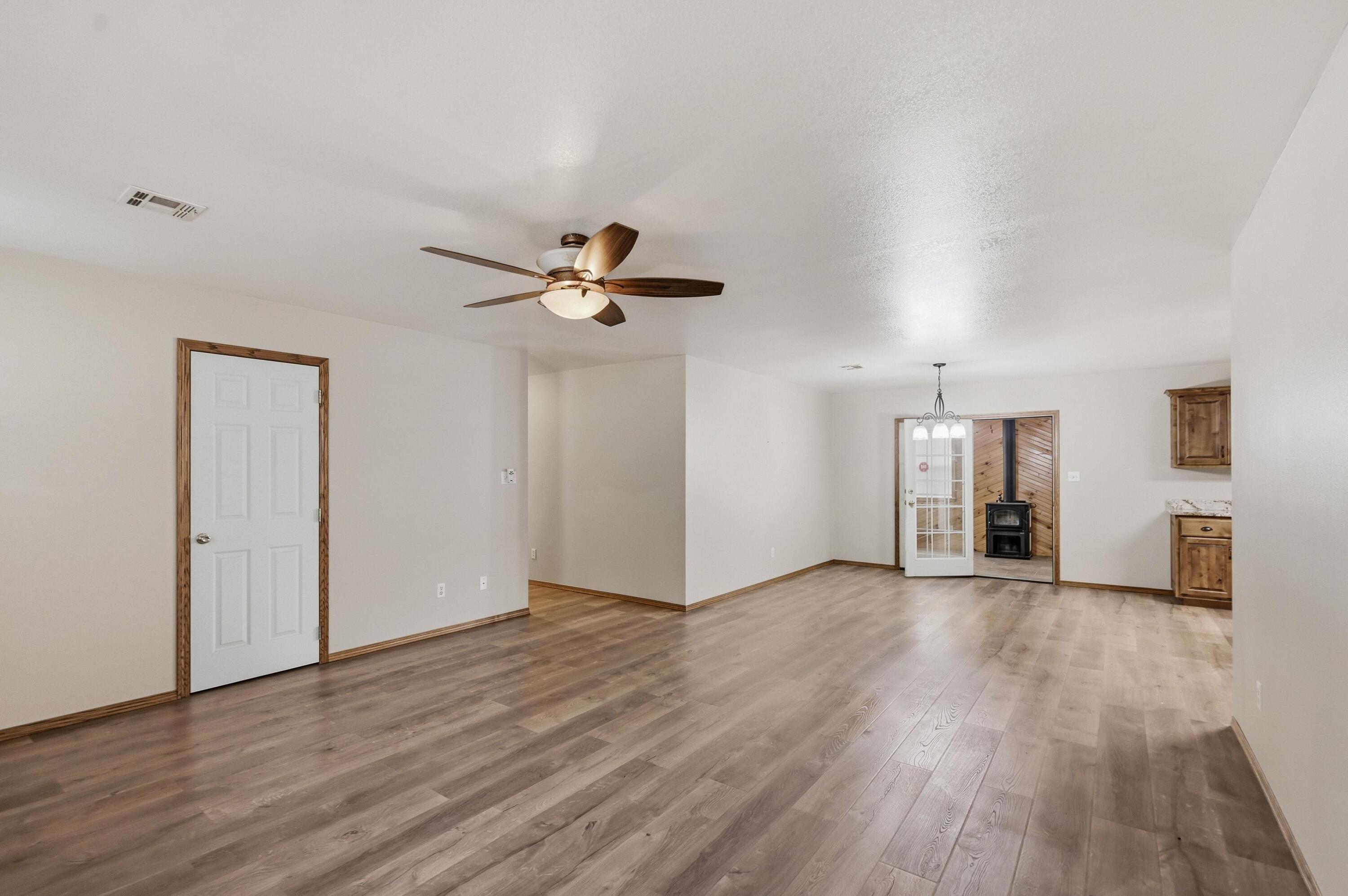 1317 Fox Ridge Lane Property Photo 7