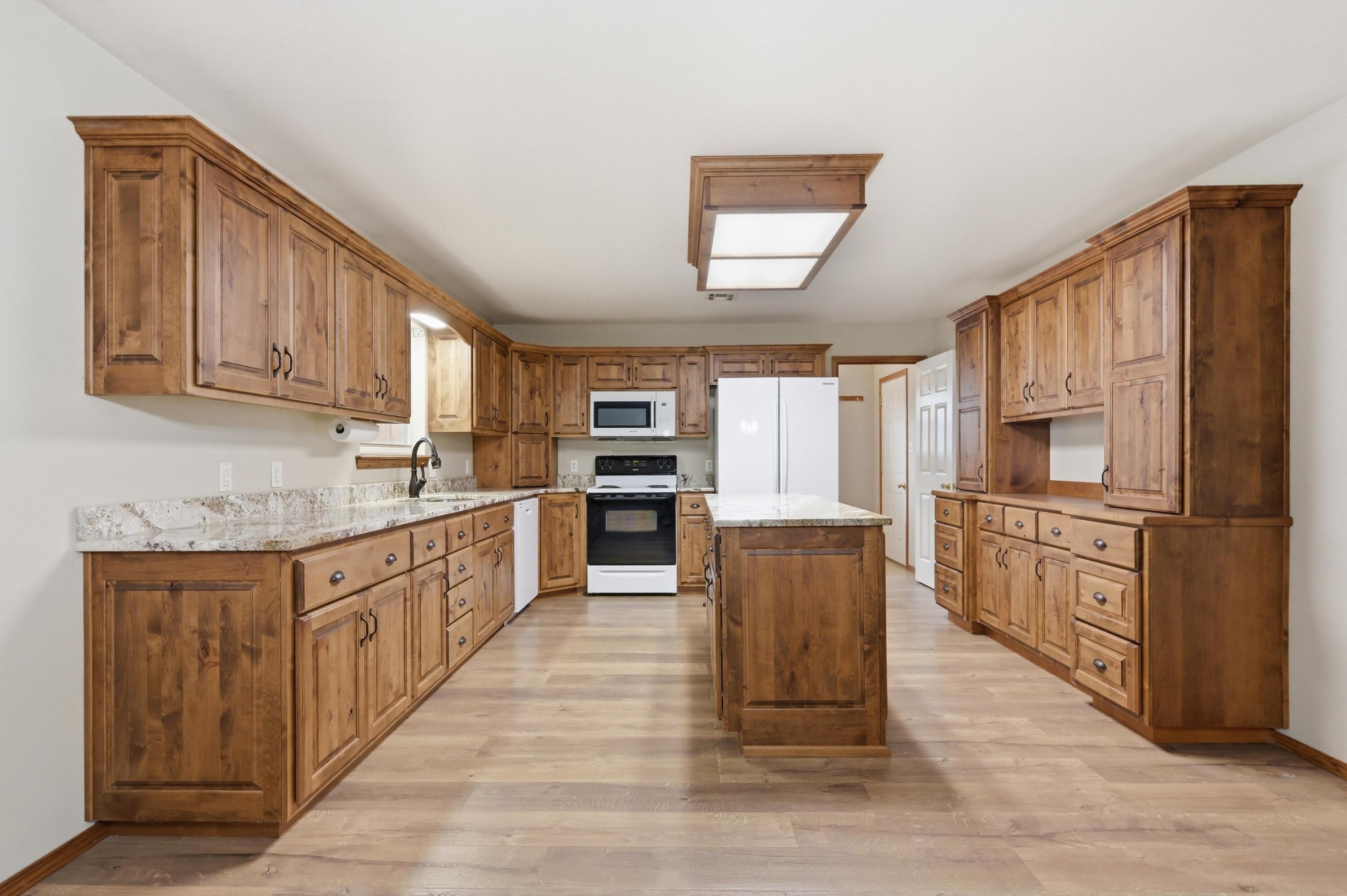 1317 Fox Ridge Lane Property Photo 12