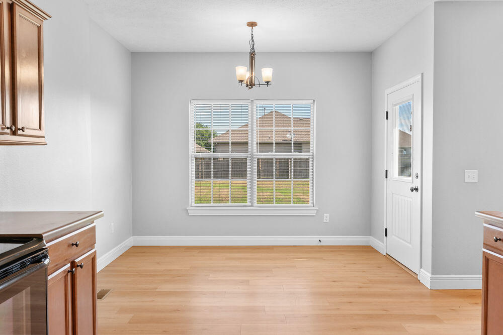 1935 North Pavilion Place Property Photo 10