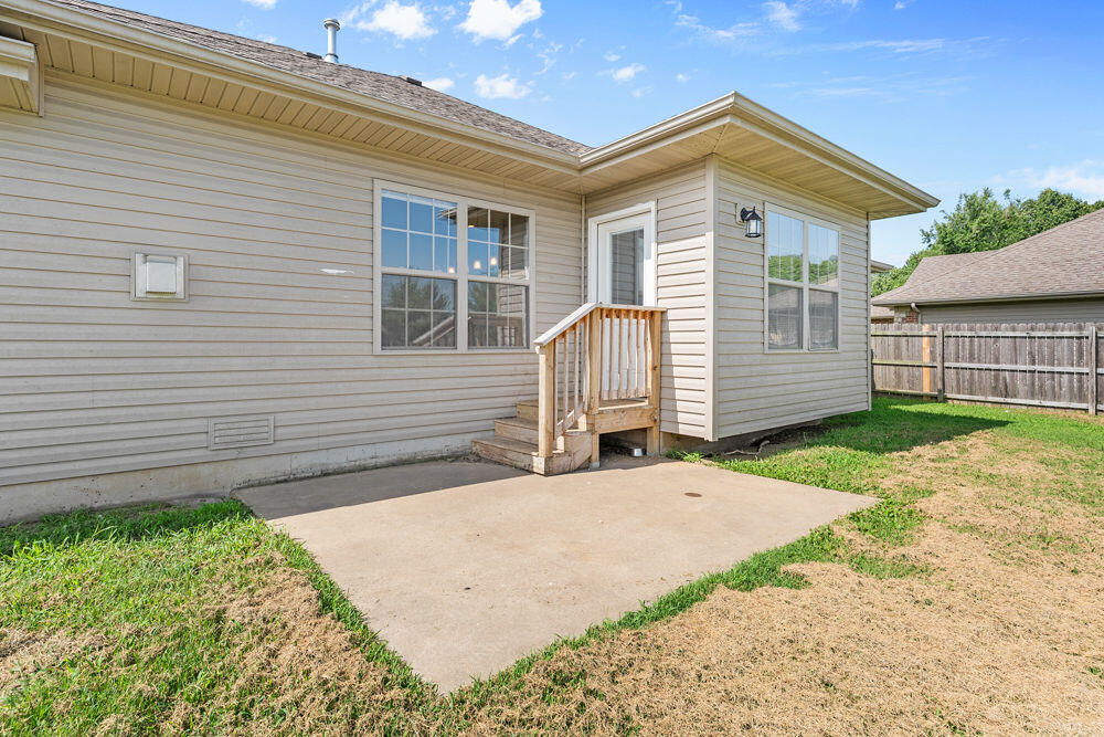 1935 North Pavilion Place Property Photo 26