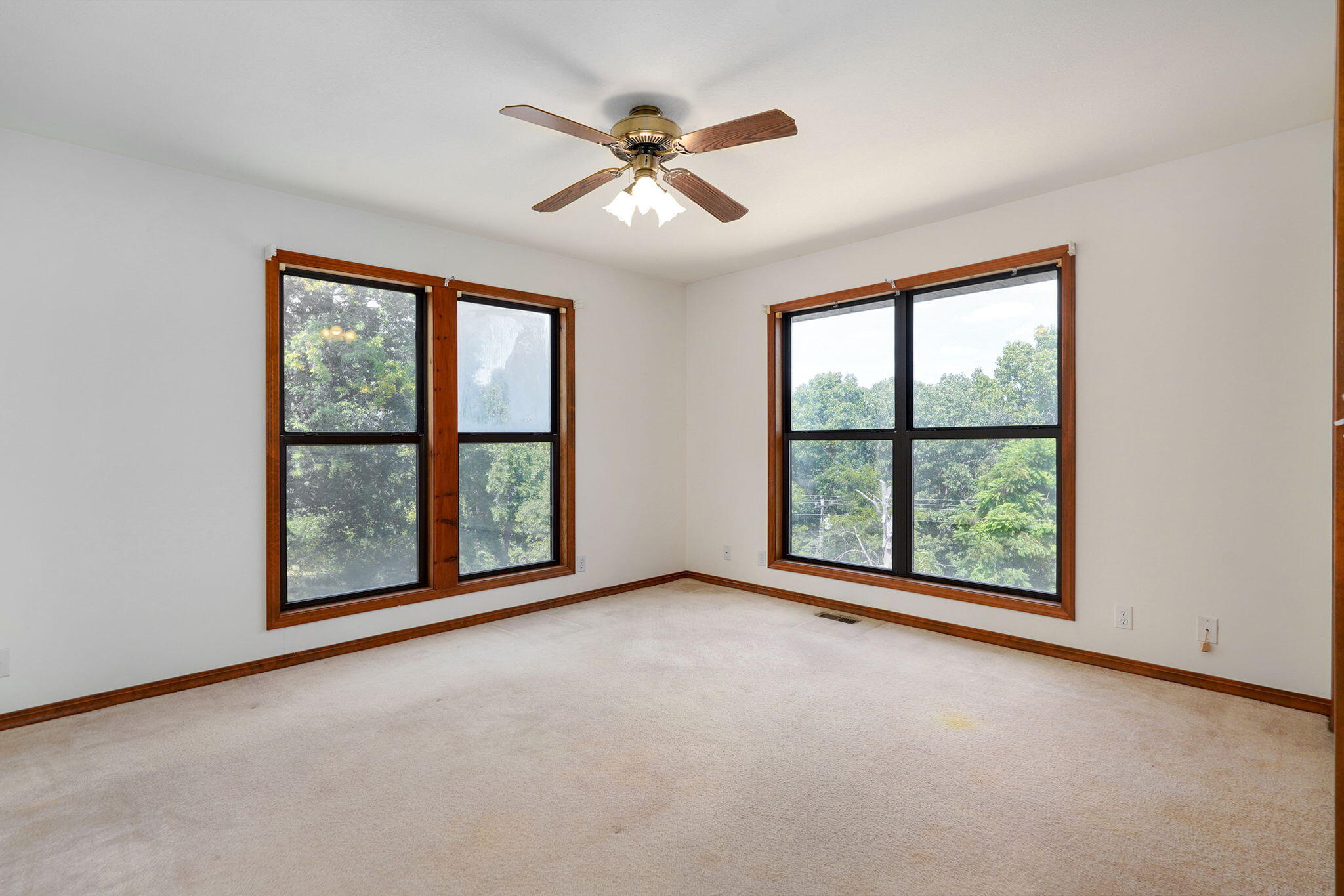 50 Irish Hills Boulevard Property Photo 8