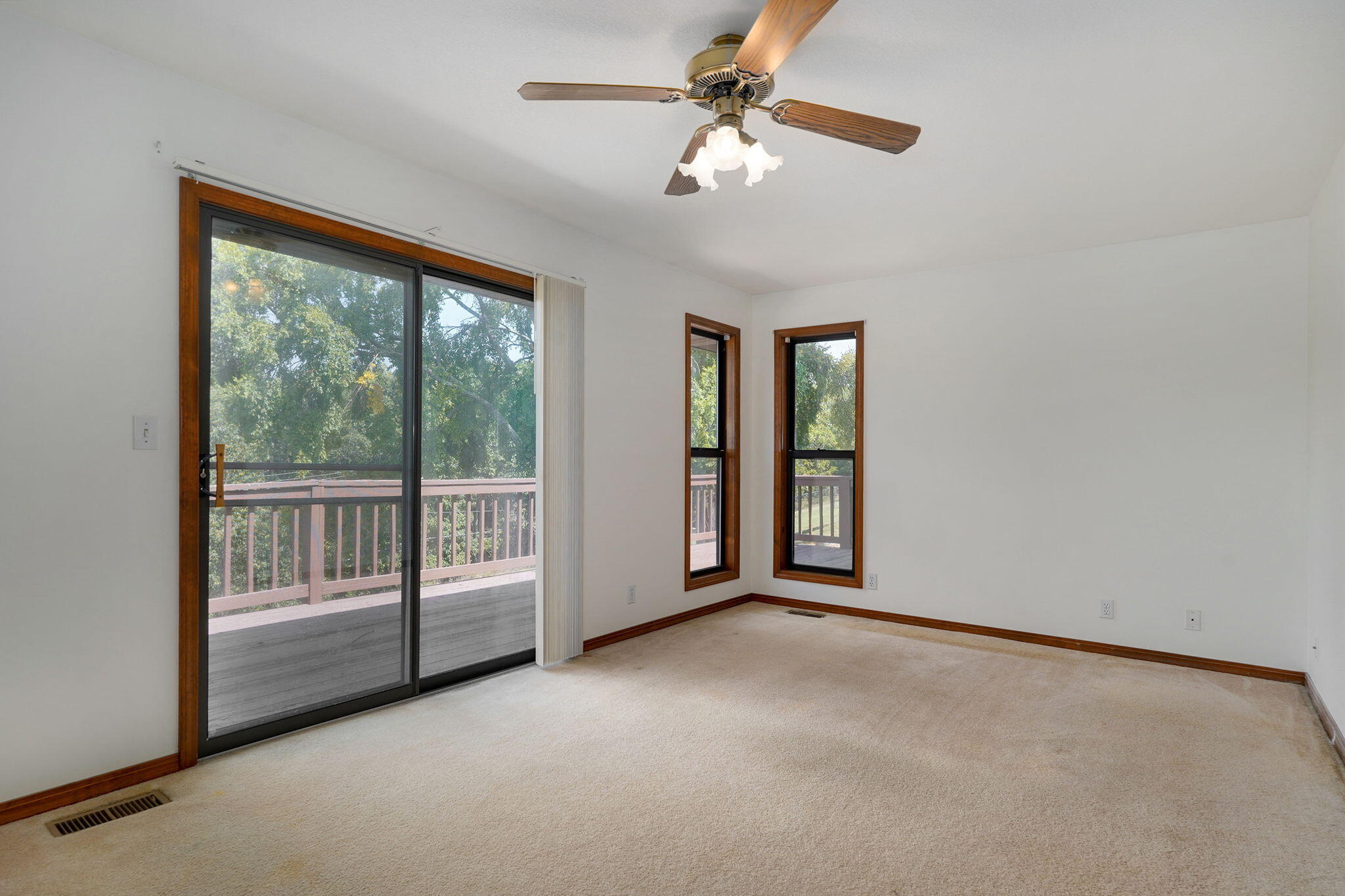 50 Irish Hills Boulevard Property Photo 9