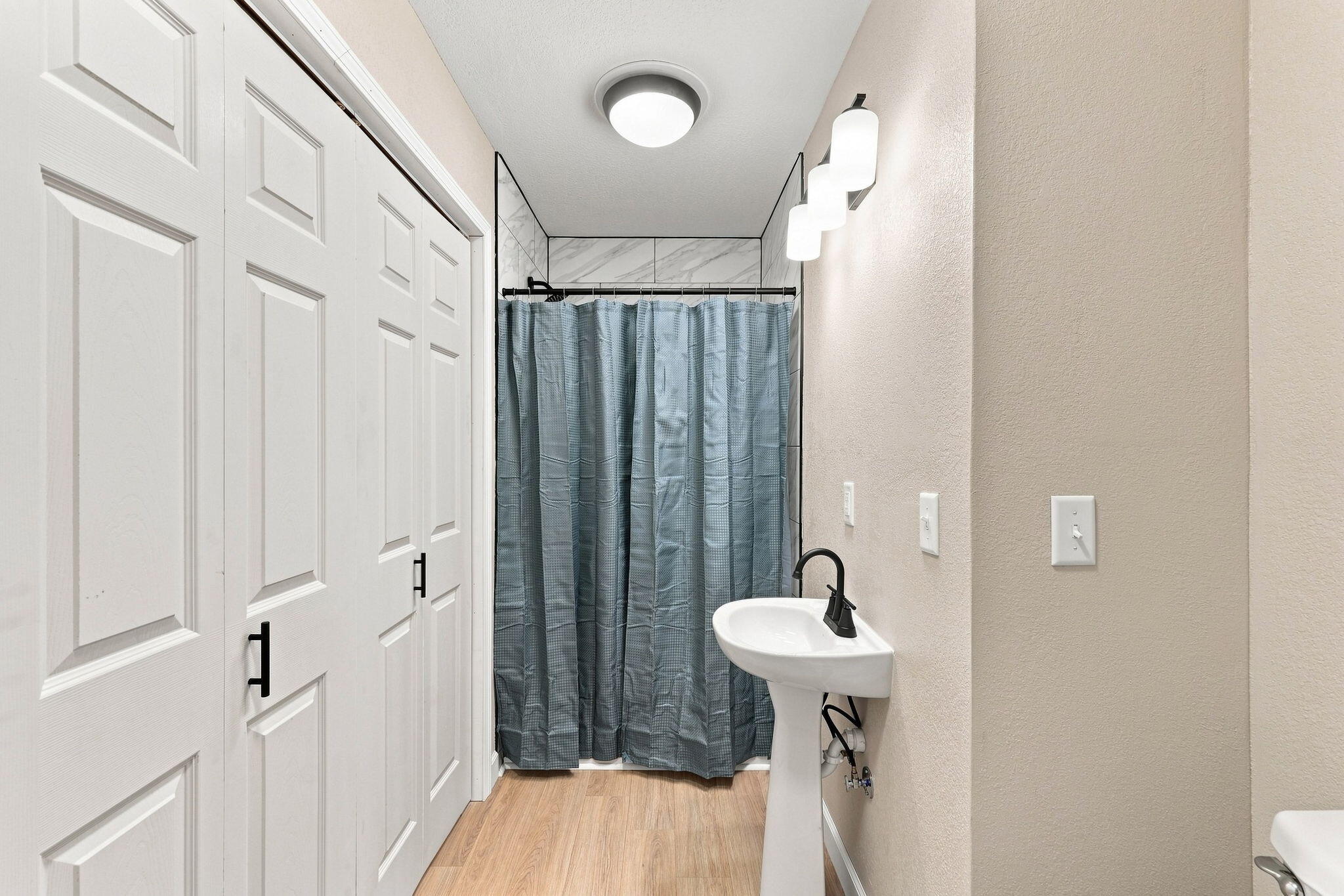 516 East Springfield Street Property Photo 26
