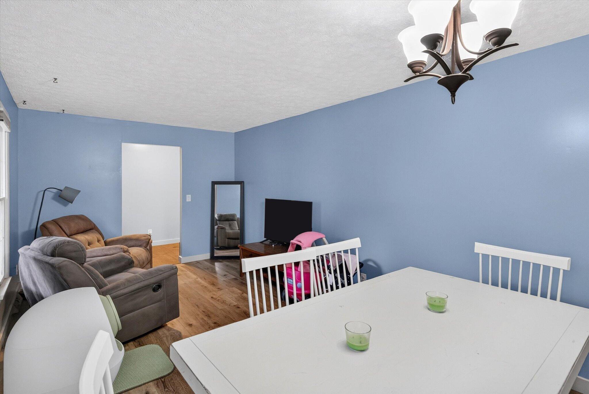 1200 East Summerhill Street Property Photo 7