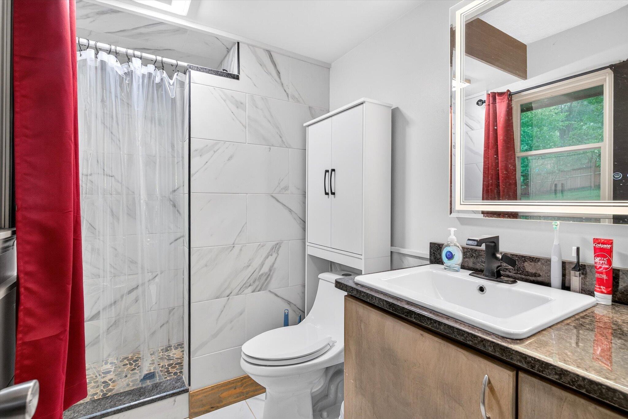 1200 East Summerhill Street Property Photo 18