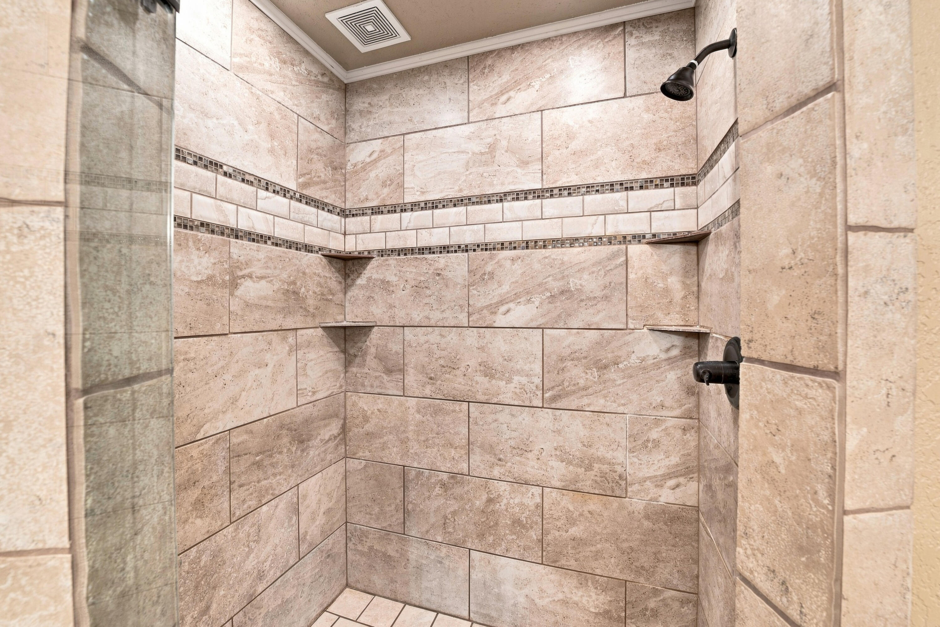 6803 County Road 8840 Property Photo 32
