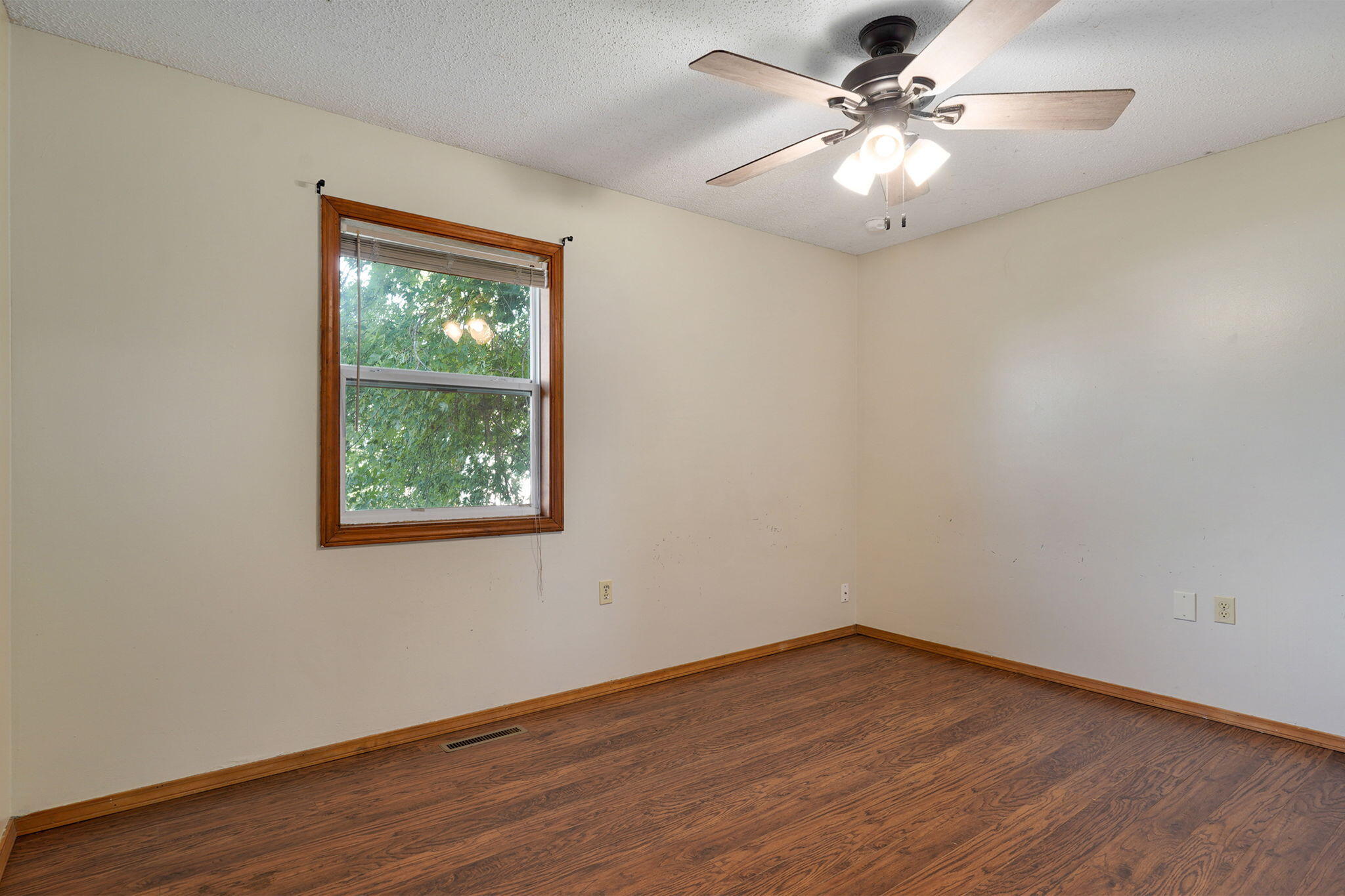 104 South Delaware Street Property Photo 11