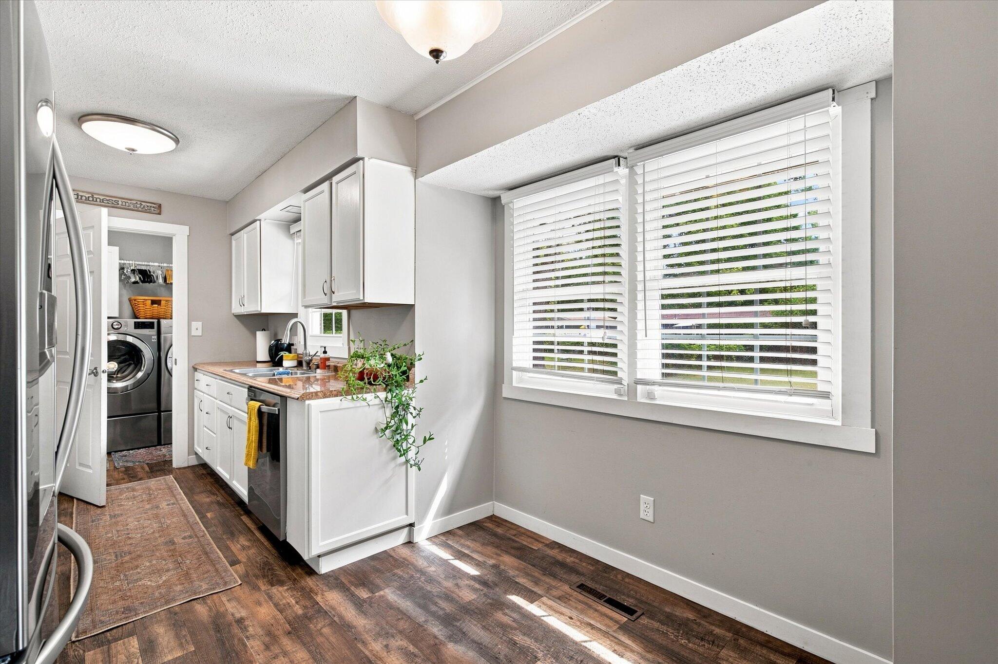 3552 South Ferguson Avenue Property Photo 8