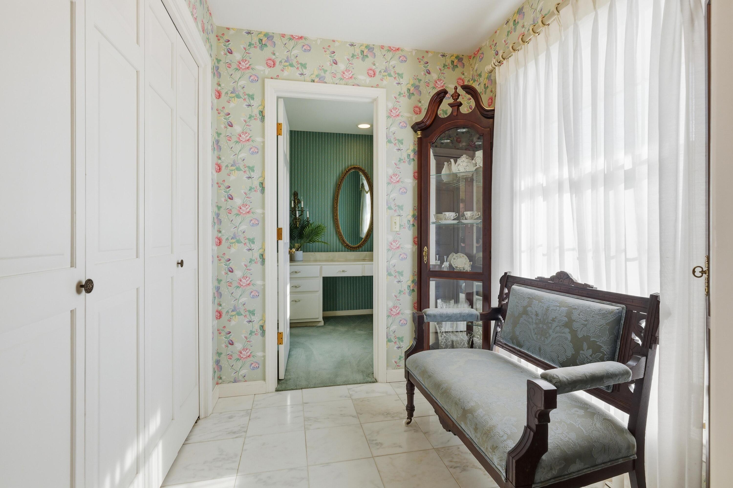202 Gardner Drive Property Photo 6