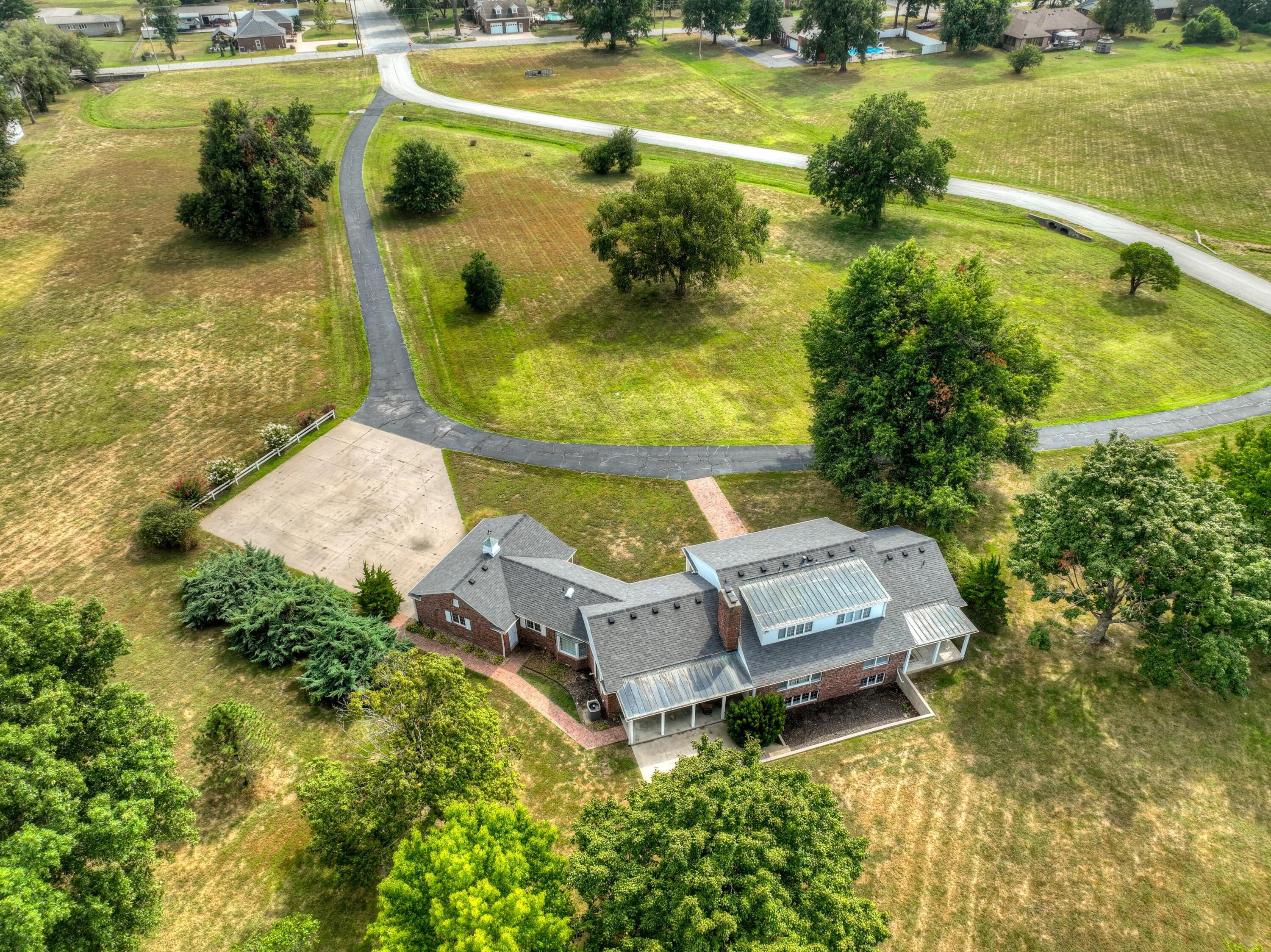 202 Gardner Drive Property Photo 68