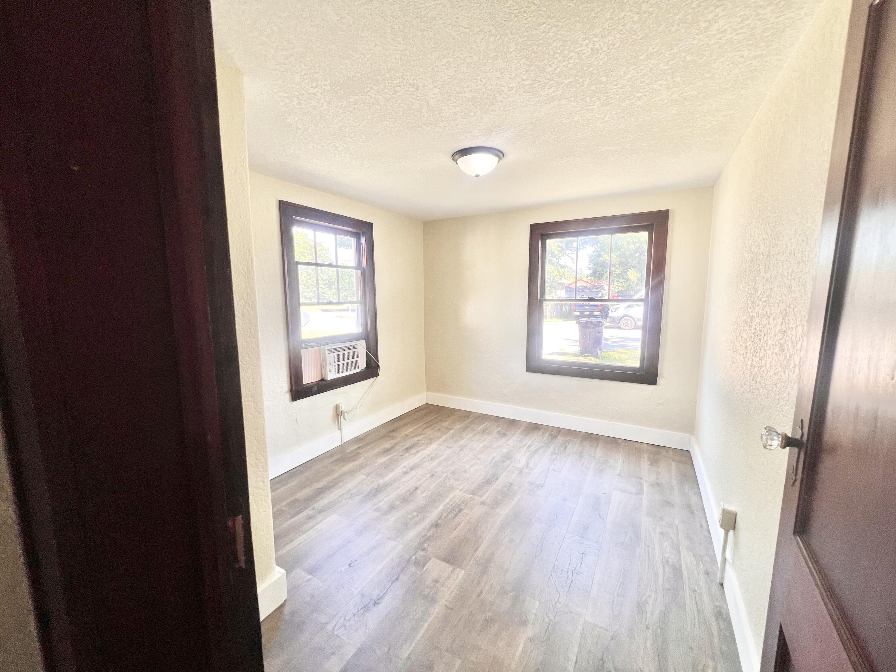 1010 West Cass Avenue Property Photo 15