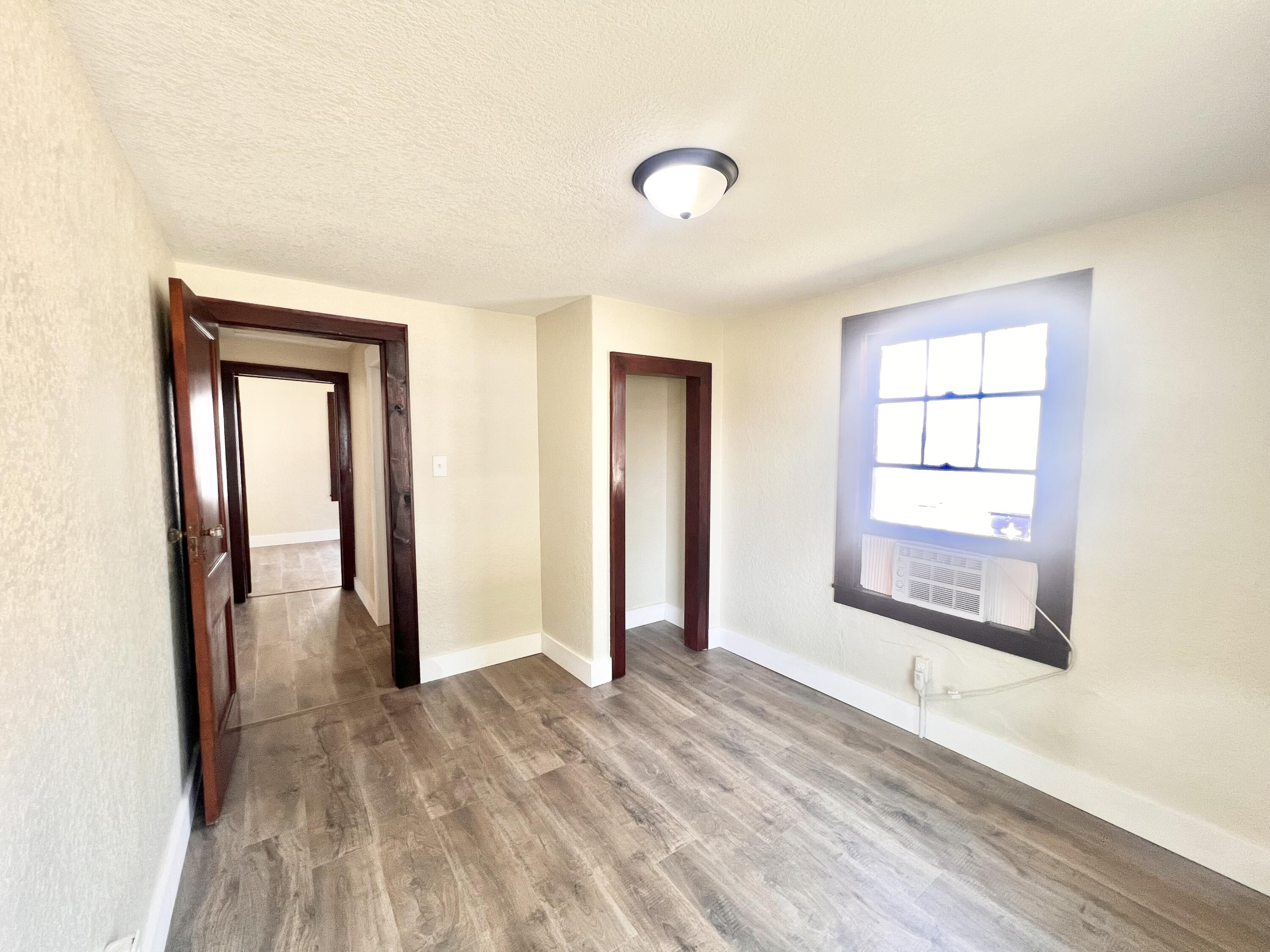 1010 West Cass Avenue Property Photo 16