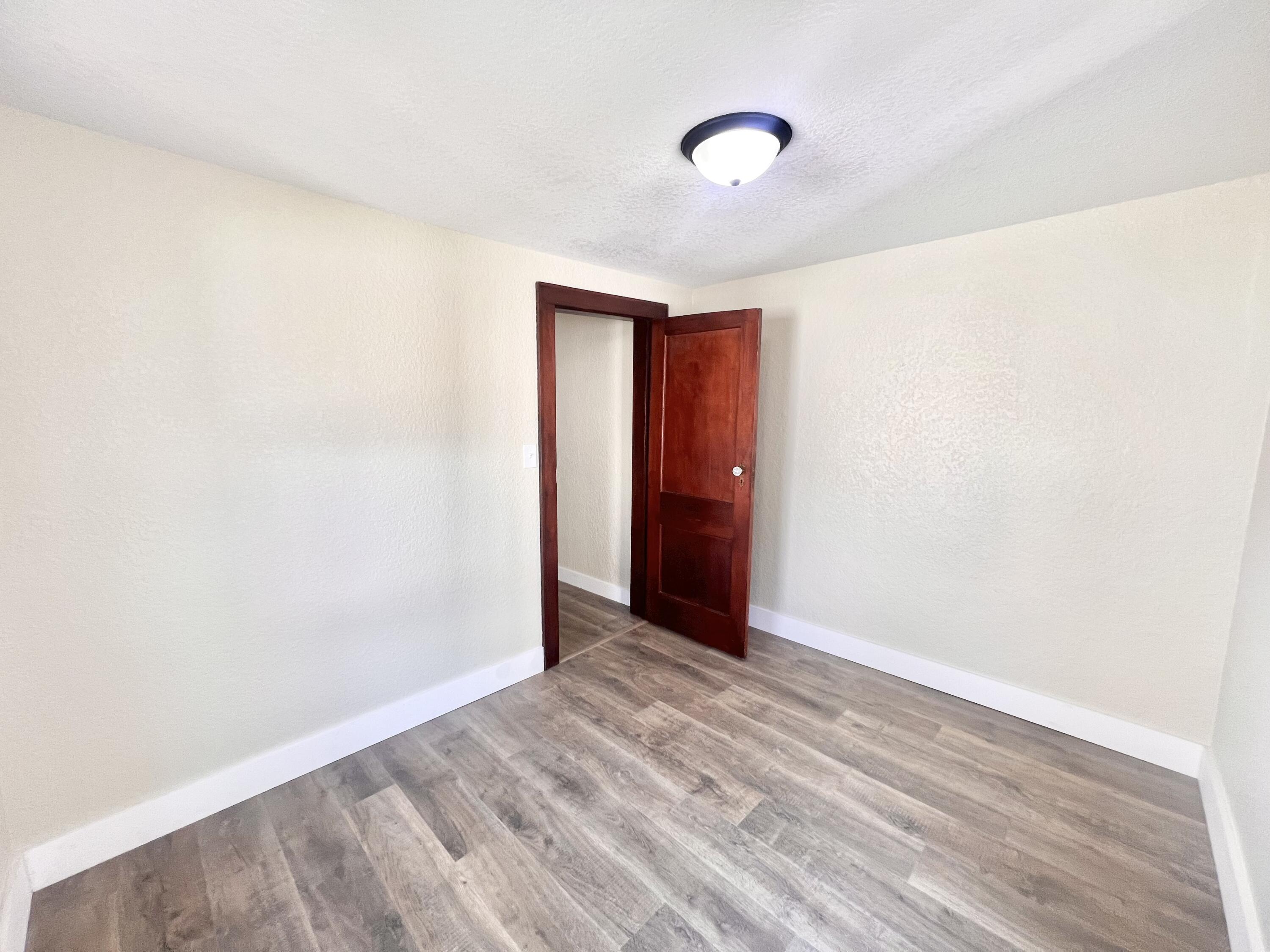 1010 West Cass Avenue Property Photo 20