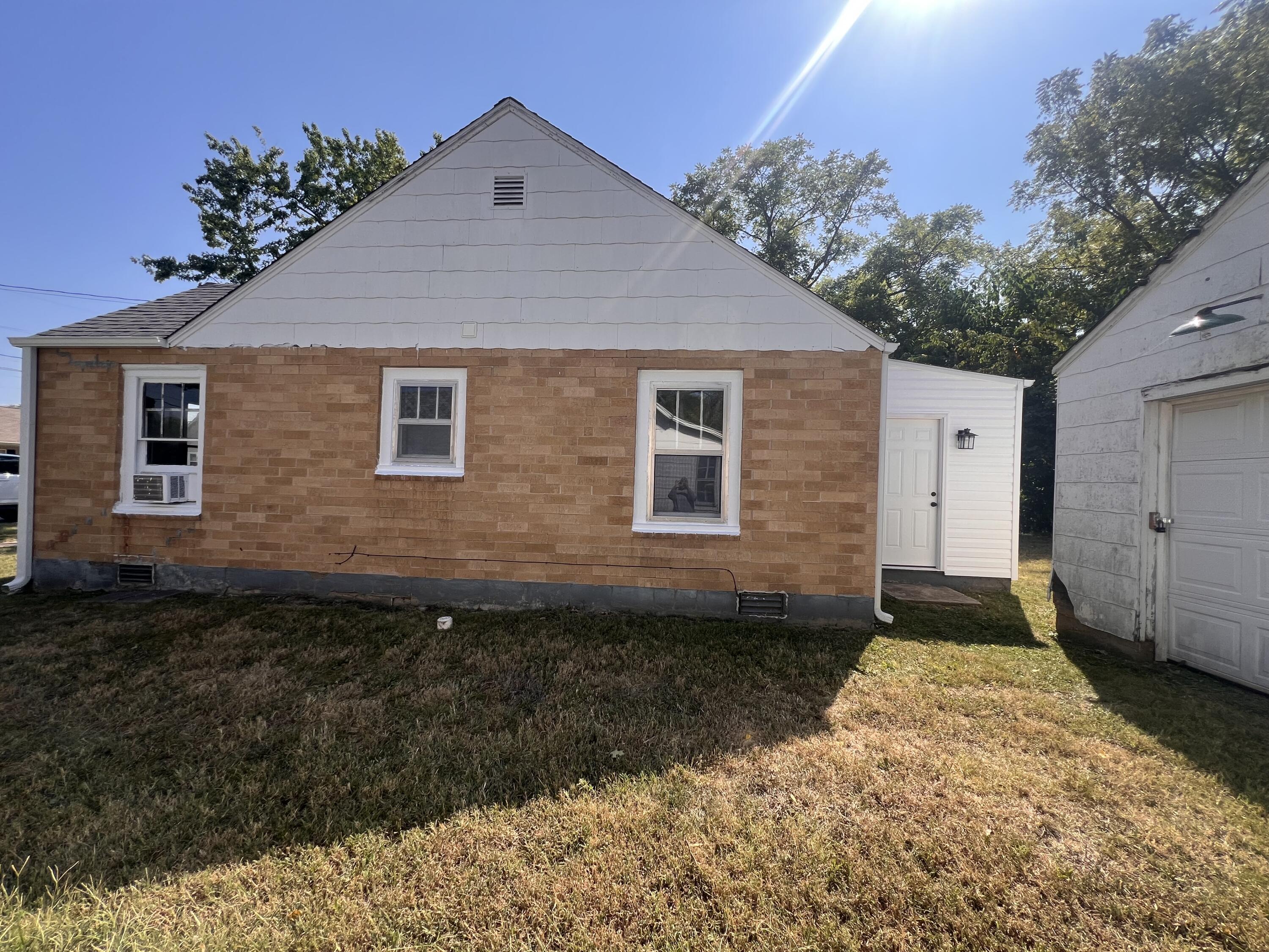 1010 West Cass Avenue Property Photo 27
