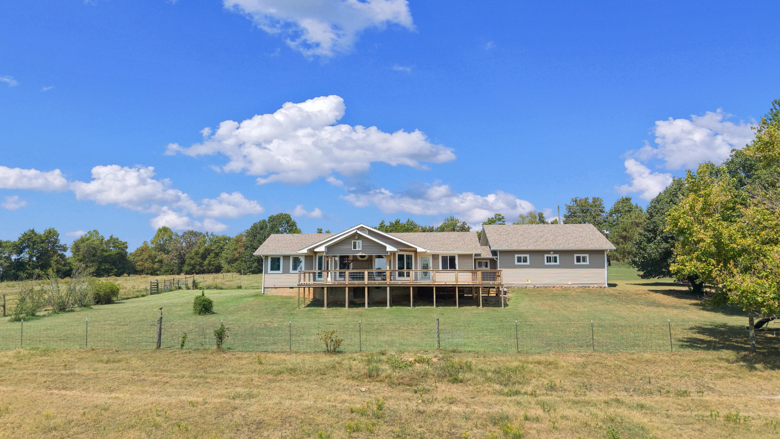 7449 Farm Road 2280 Property Photo 8
