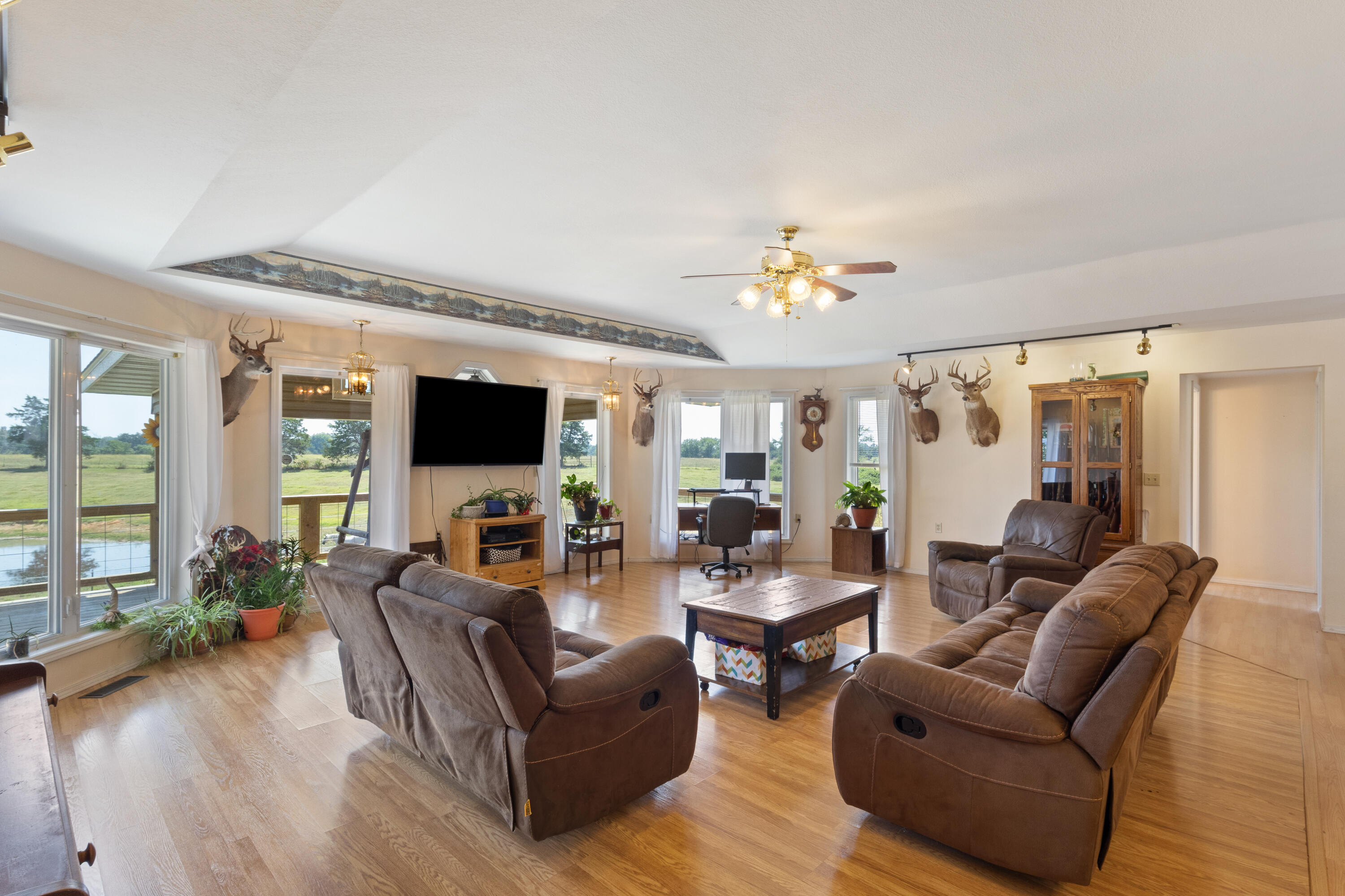 7449 Farm Road 2280 Property Photo 23