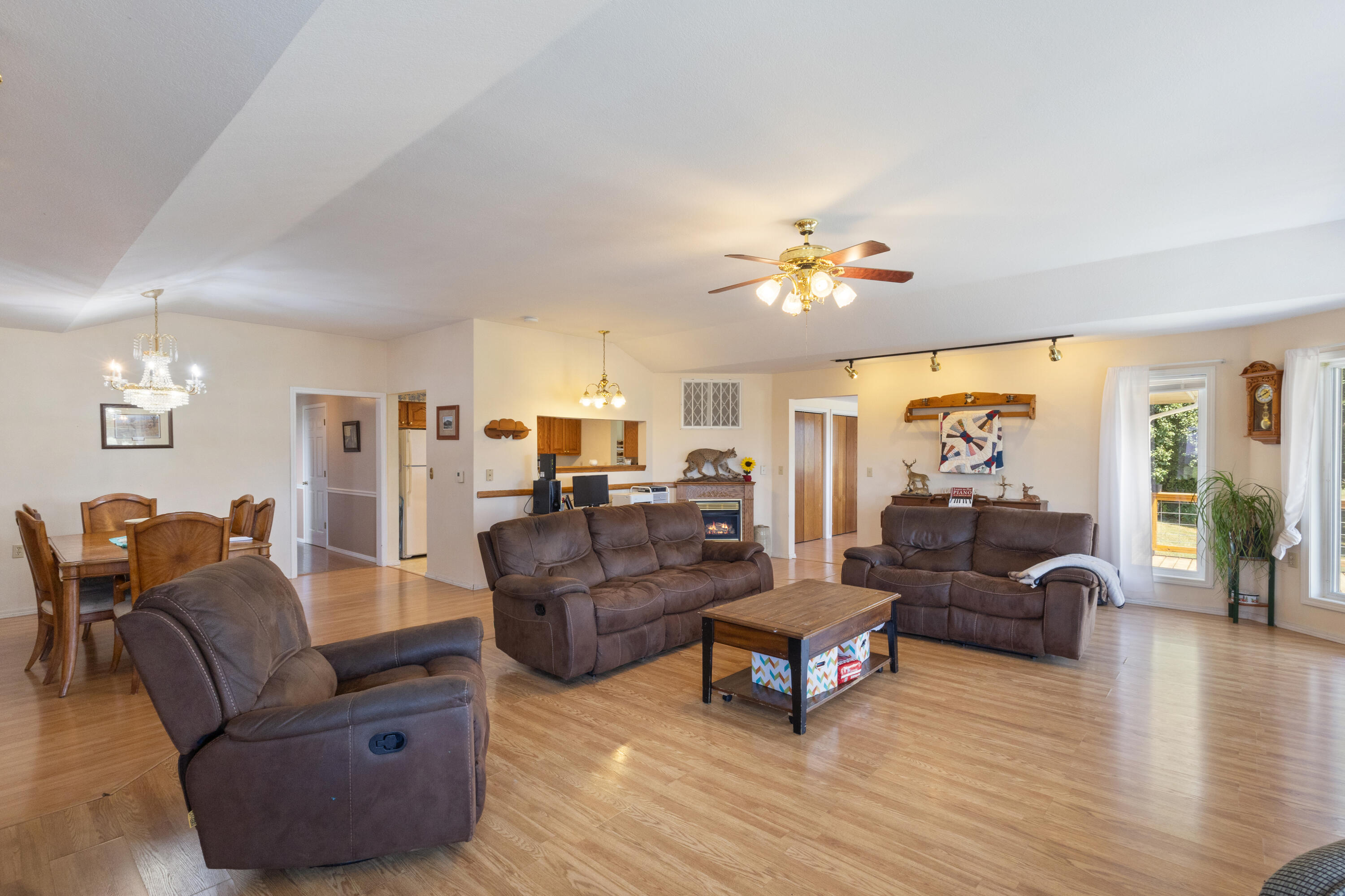 7449 Farm Road 2280 Property Photo 25