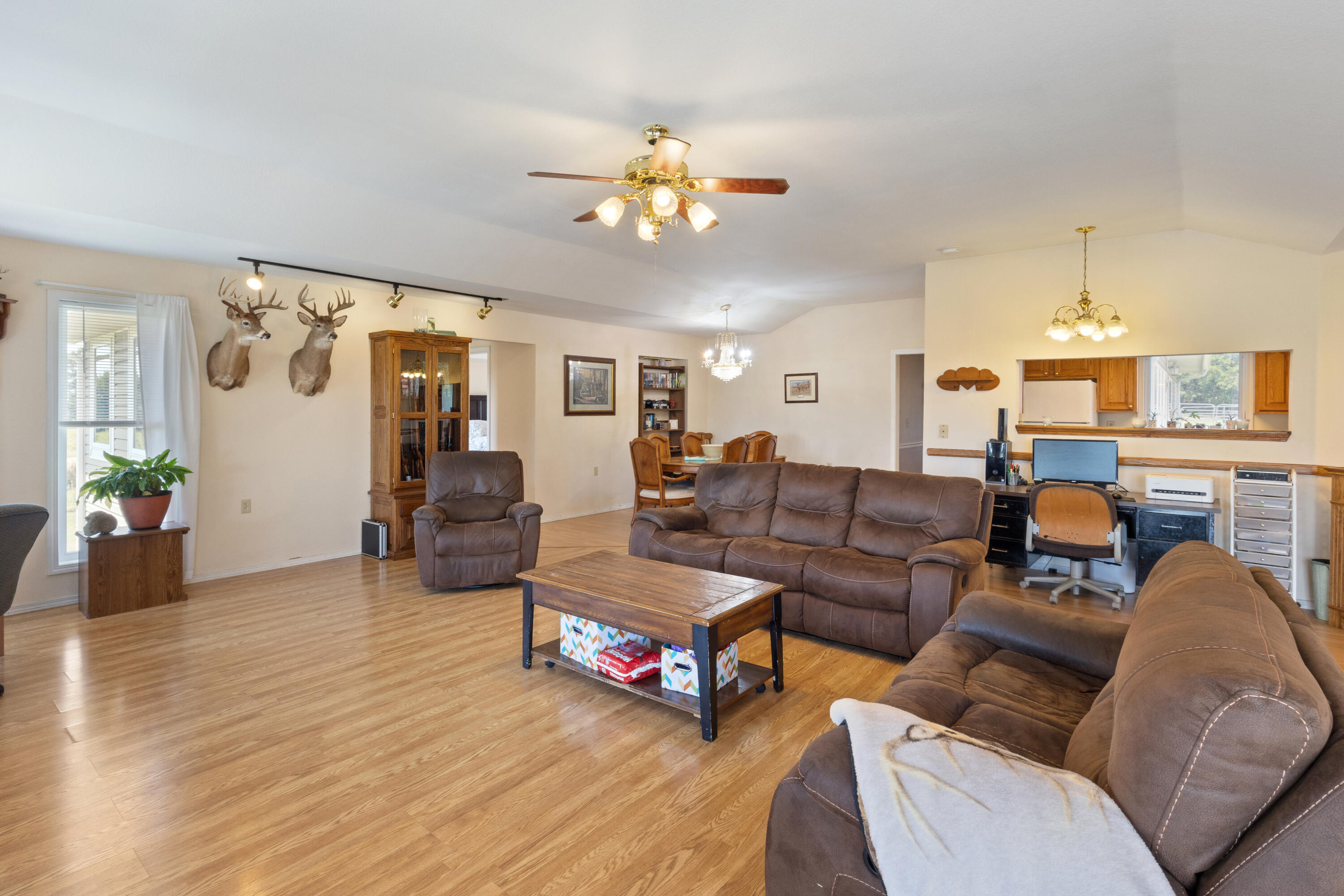 7449 Farm Road 2280 Property Photo 26