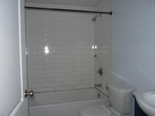 418 County Road 521 Property Photo 6