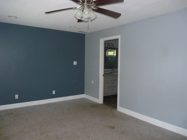 418 County Road 521 Property Photo 9