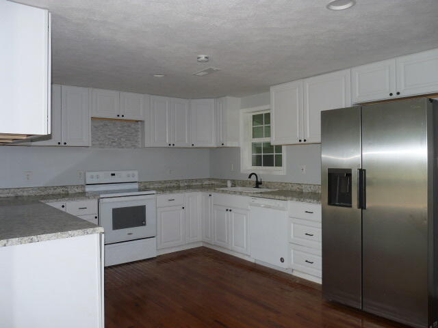 418 County Road 521 Property Photo 11