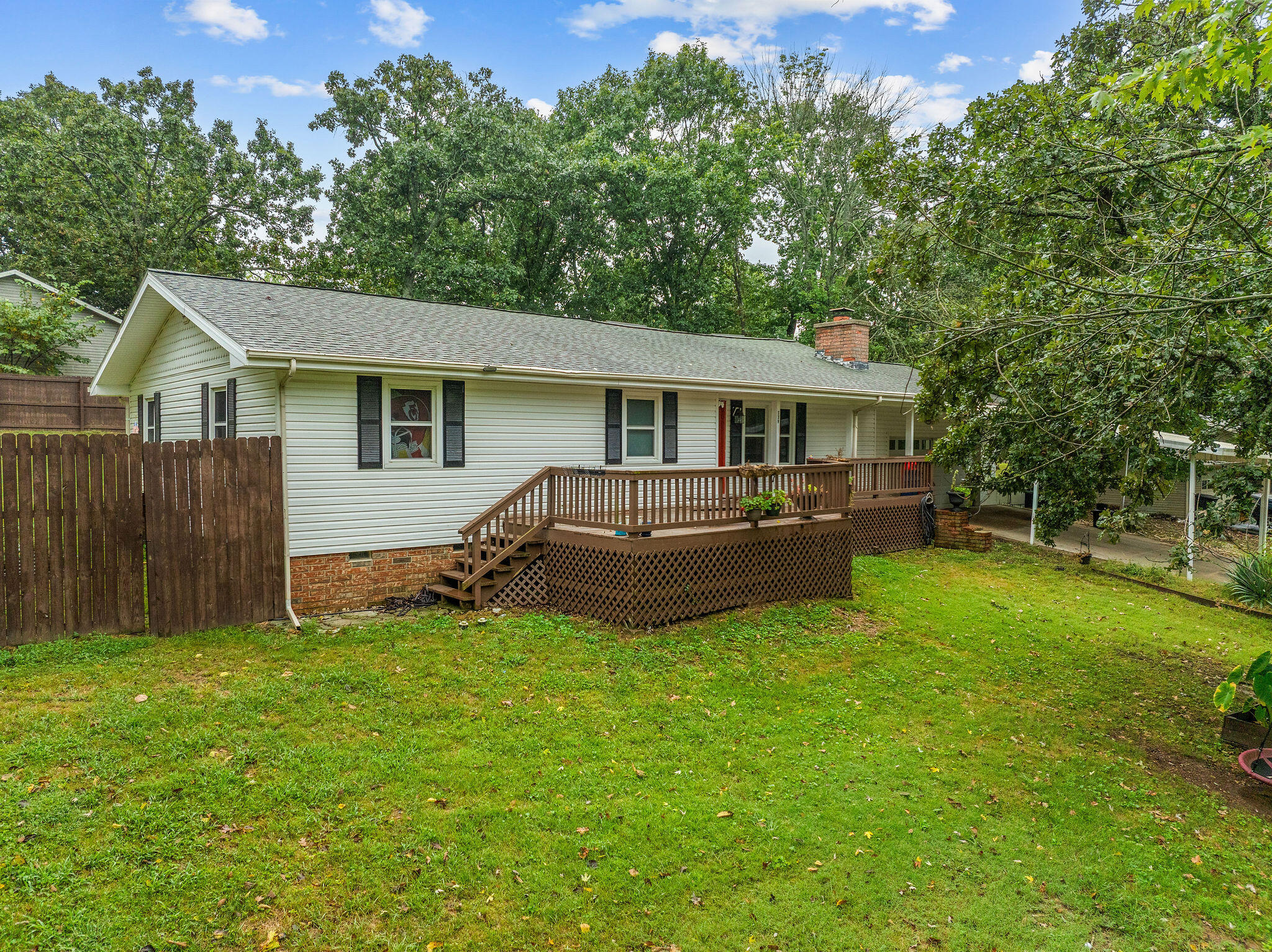 139 Grape Lane Property Photo 3