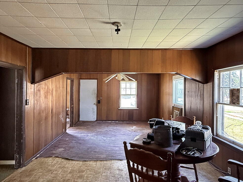 121 West Lafayette Street Property Photo 6