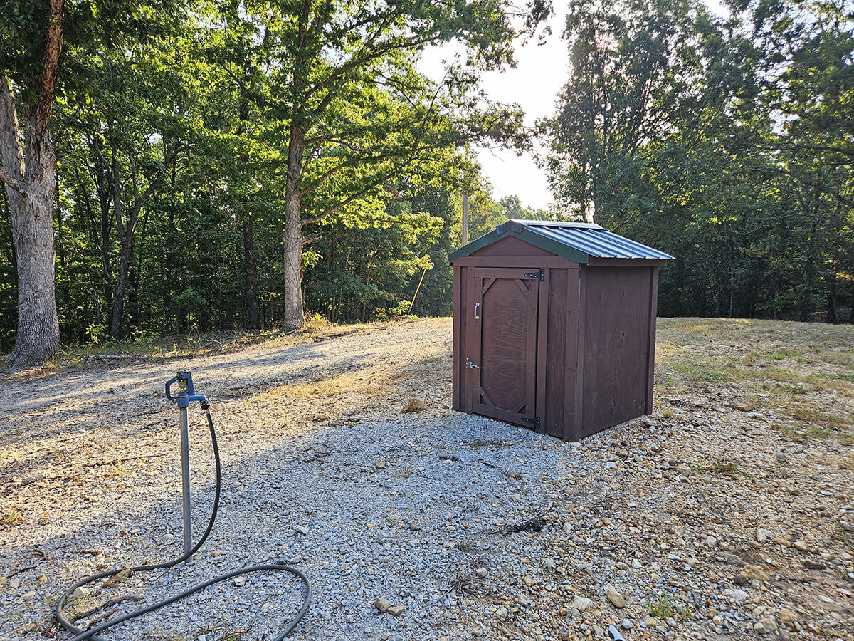 3699 Highway M Property Photo 4