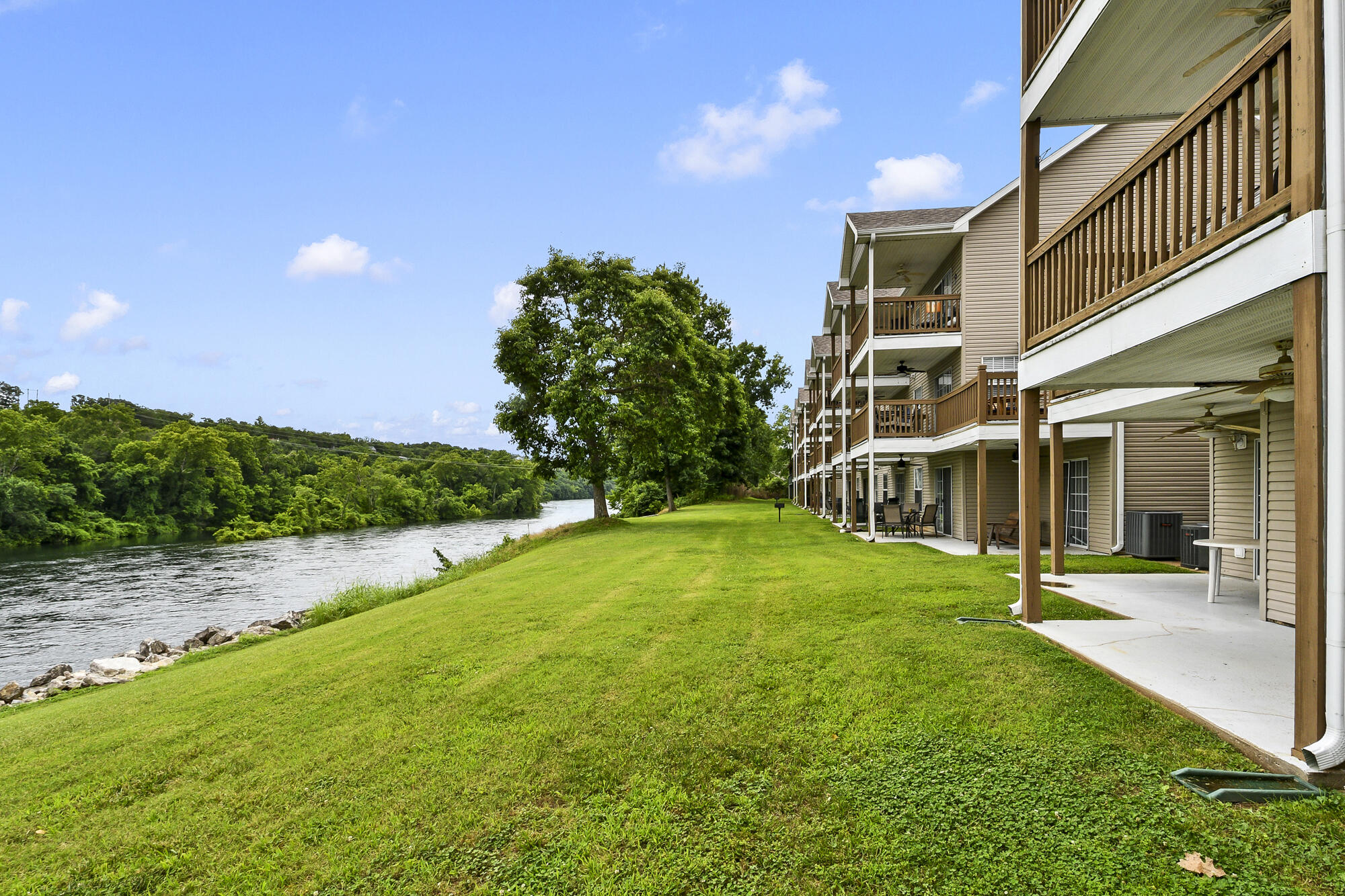 700 Fall Creek Drive Apt 4 Property Photo 25