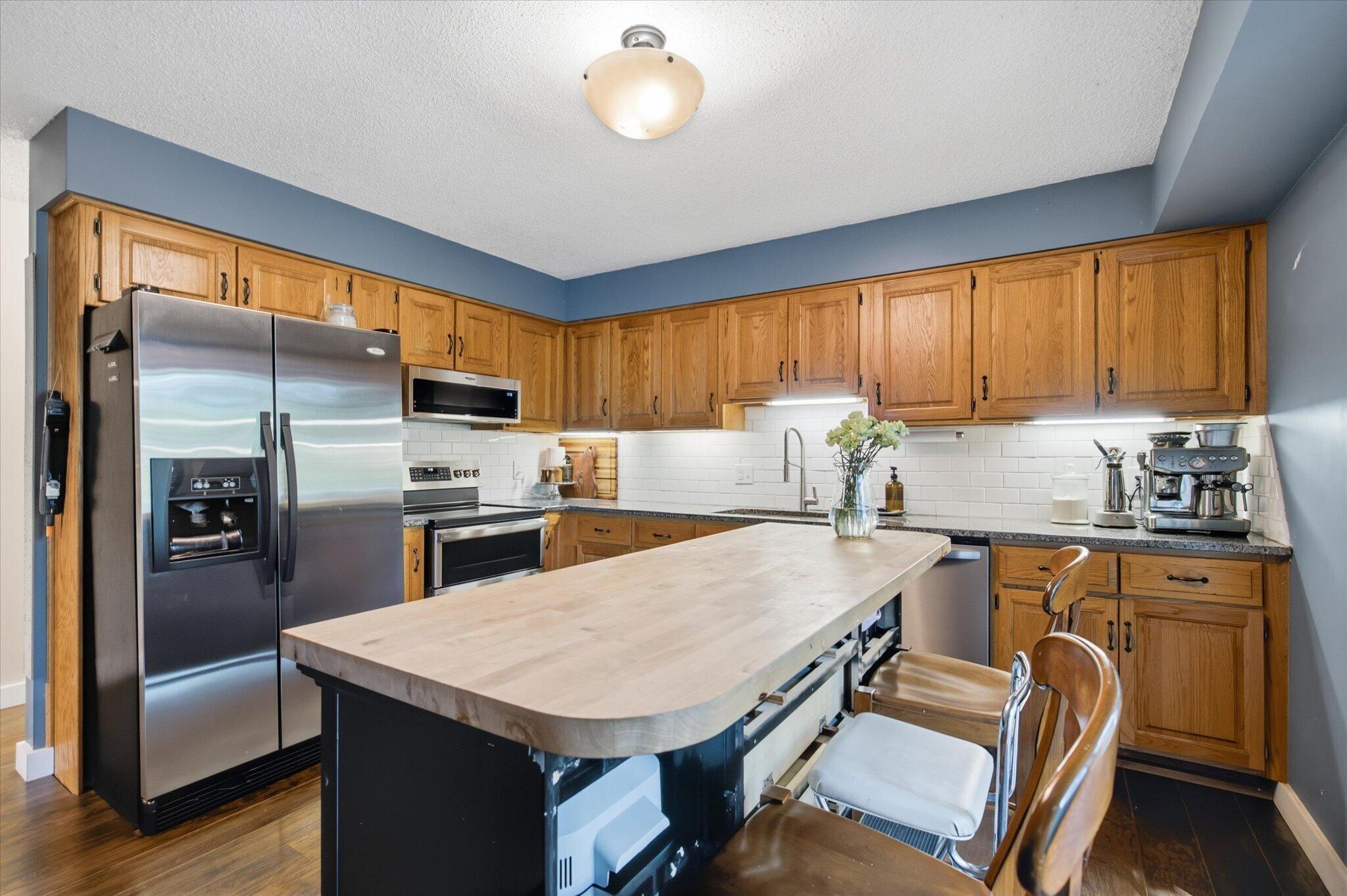 835 East Jewett Street Property Photo 13
