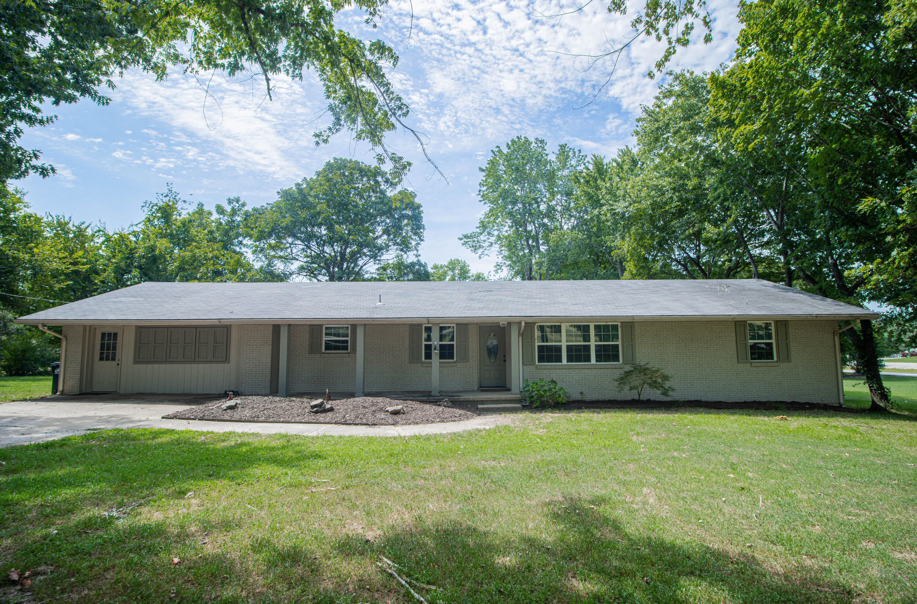 2541 Bunker Road West