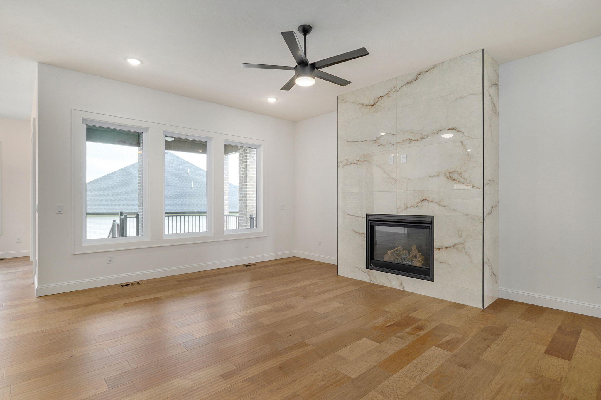 2124 North Sun Valley Drive Property Photo 9