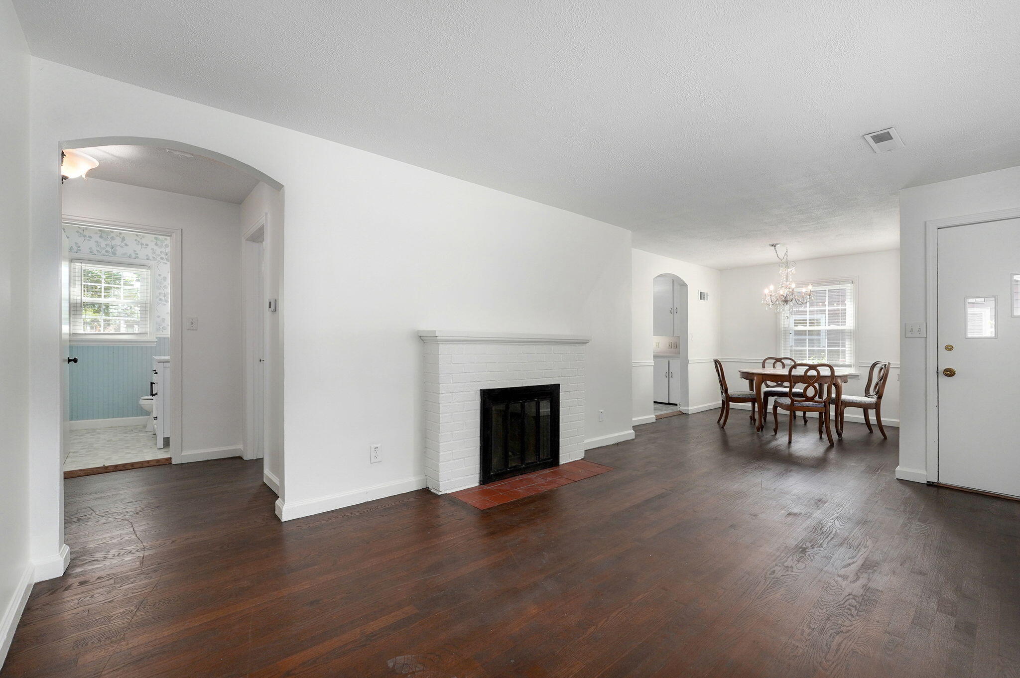 1518 South Kentwood Avenue Property Photo 6