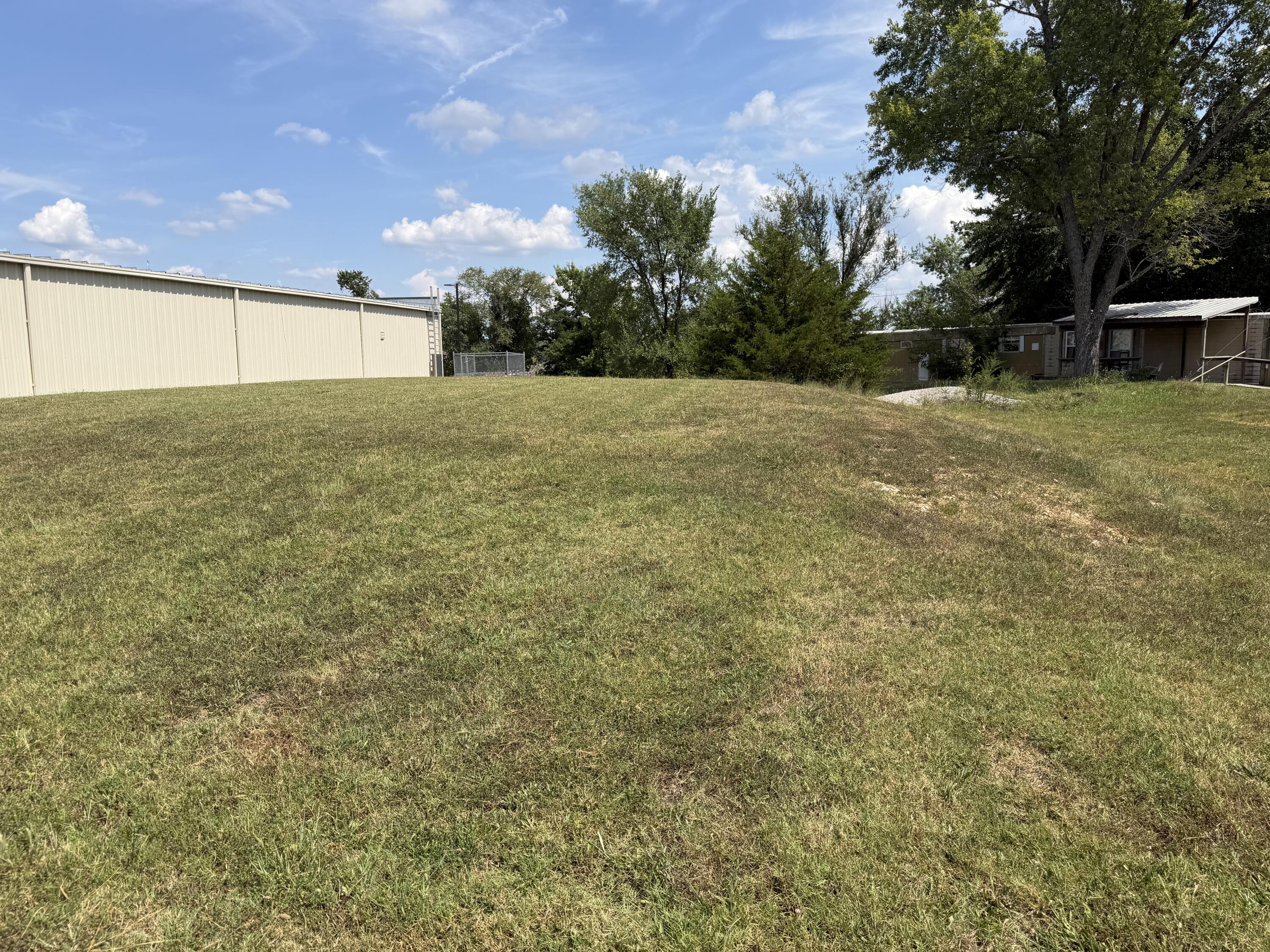 910 Sallee Avenue Property Photo 44